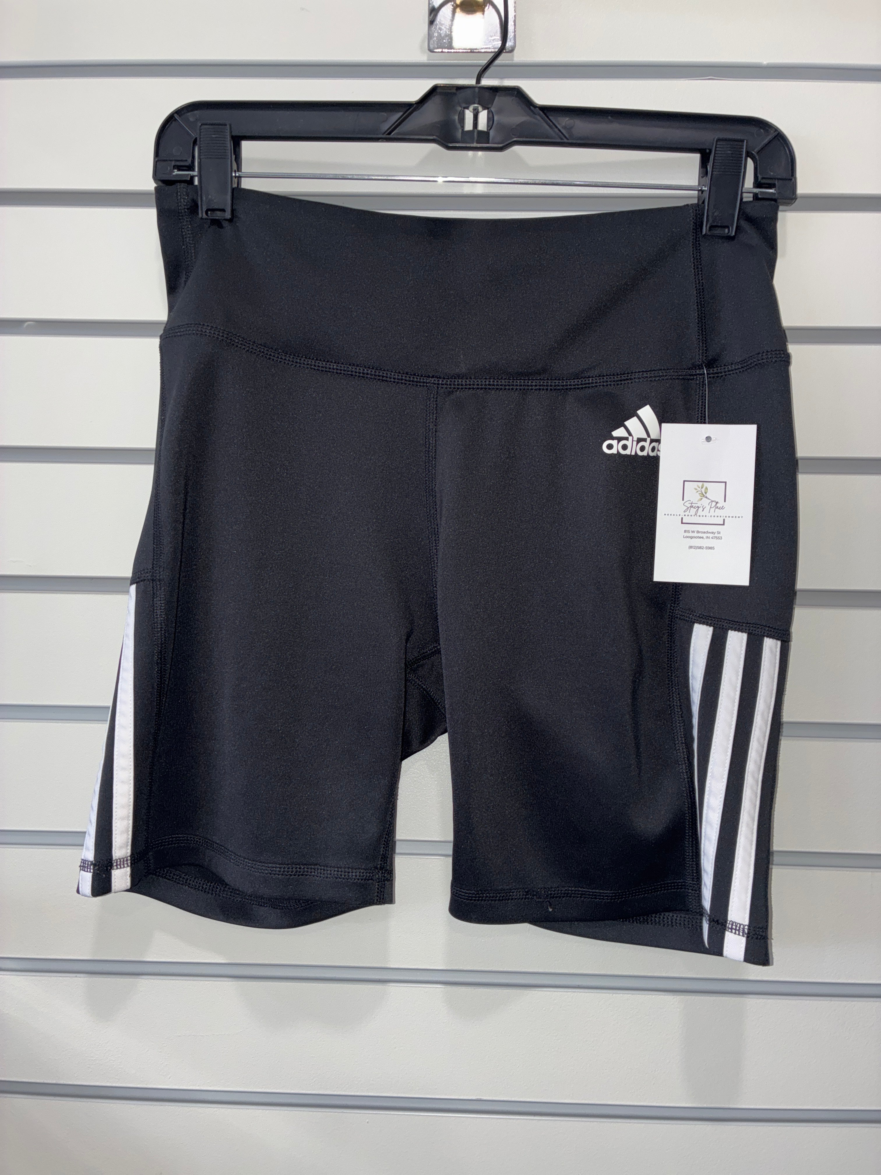 Women’s Adidas Biker Shorts Size Medium