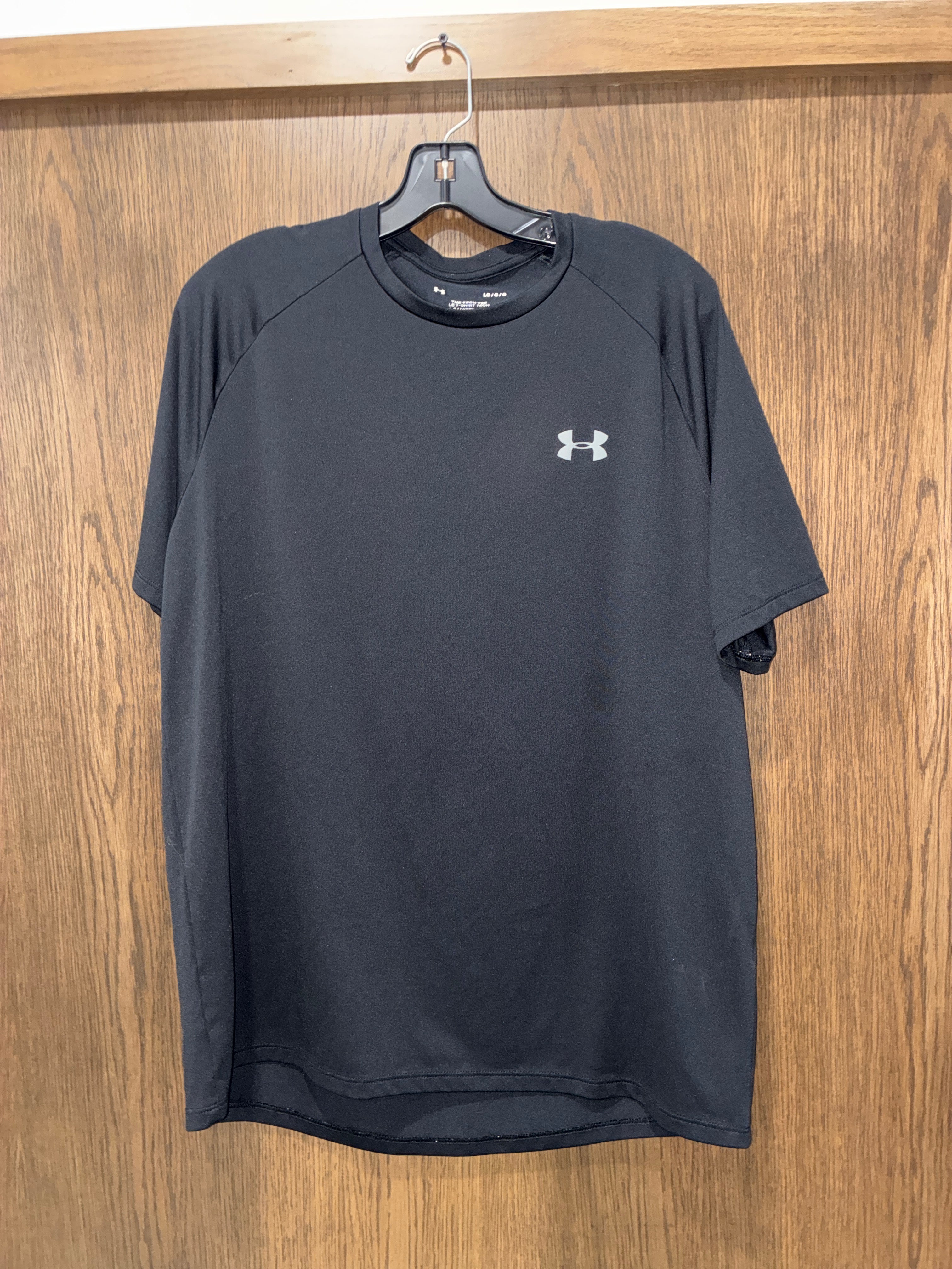 Men’s Under Armour T-shirt Size Large