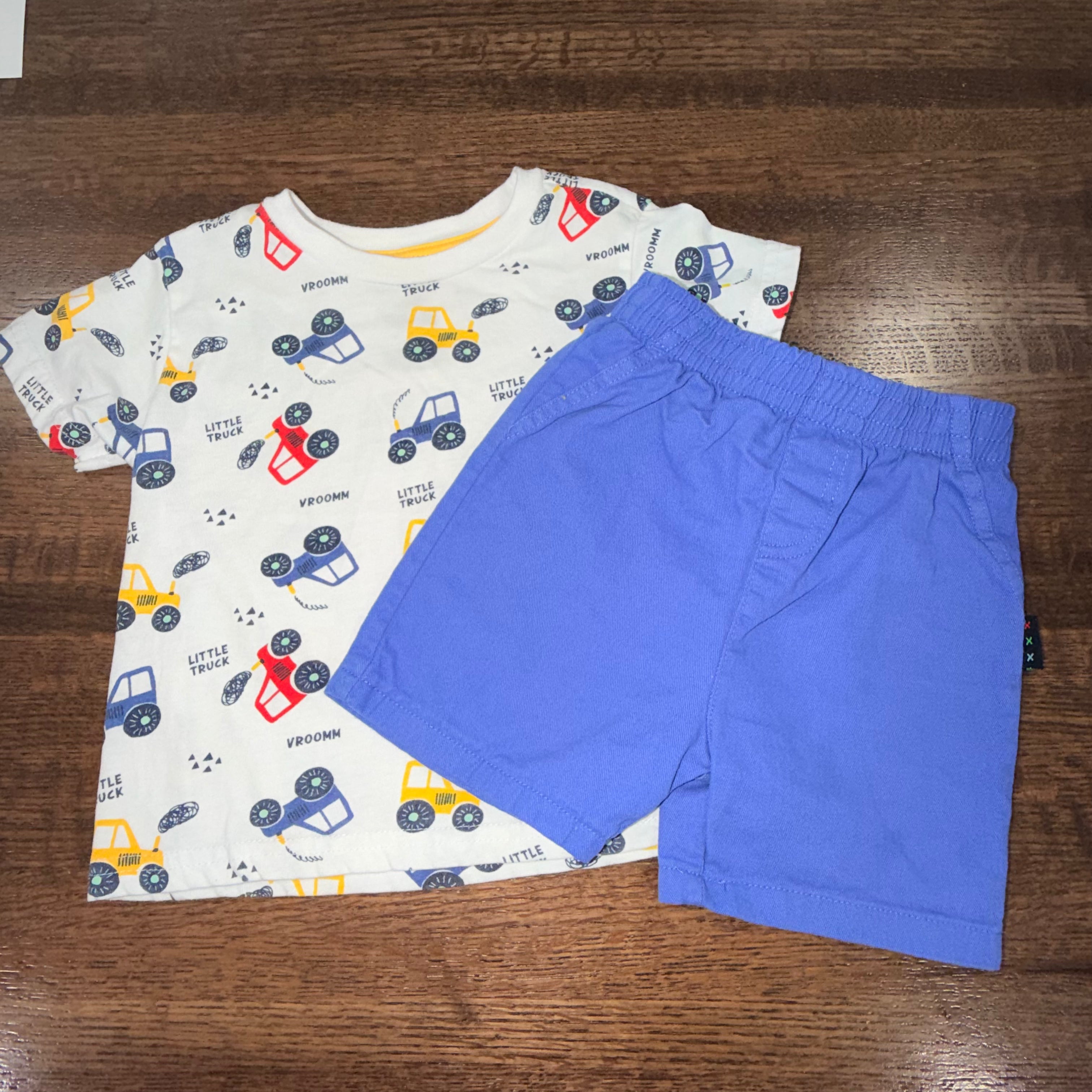 Buttons & Threads Little Truck T-Shirt & Shorts Set Size 24mos