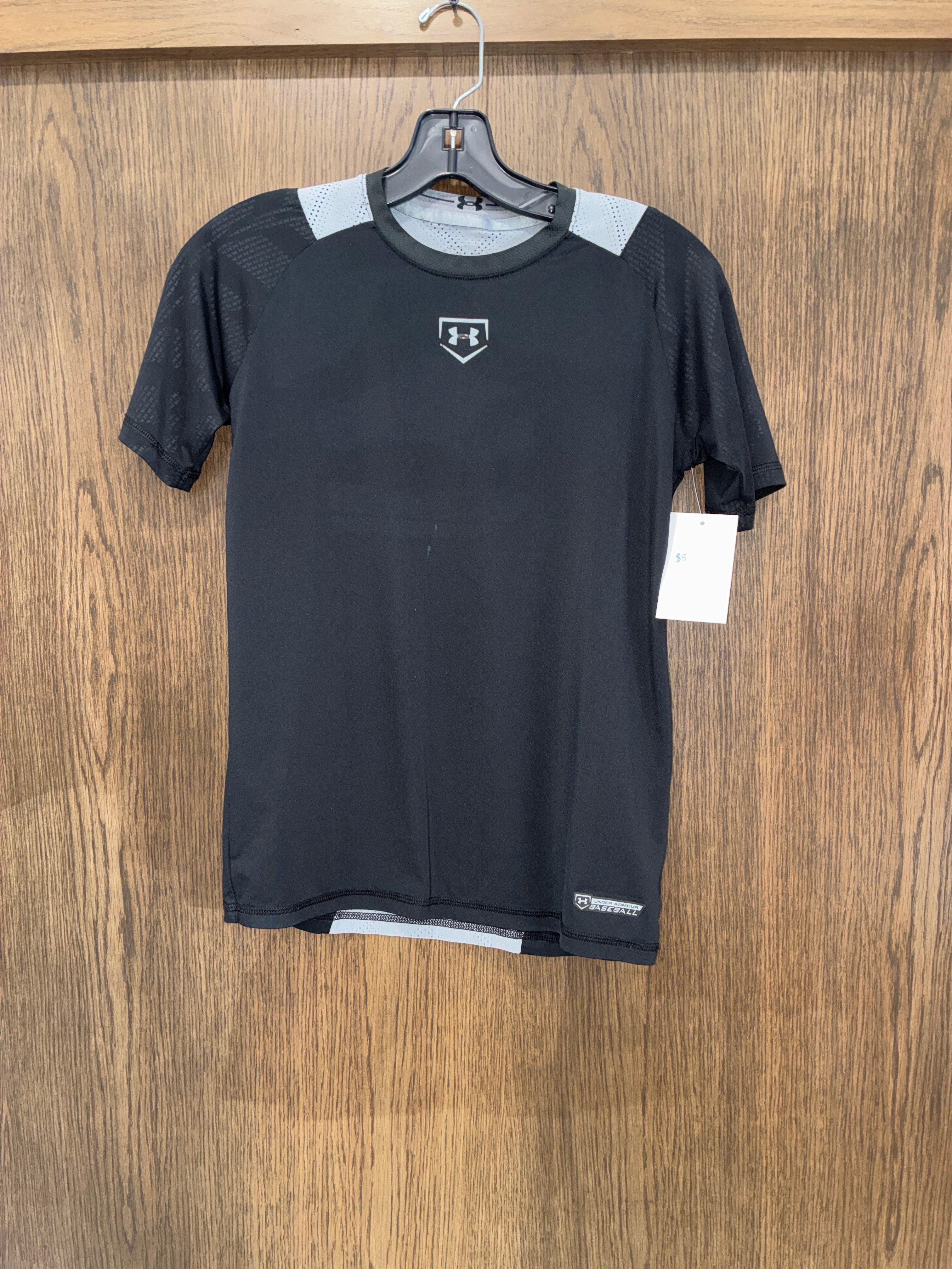 Boy’s Under Armour Baseball Shirt size Youth Large