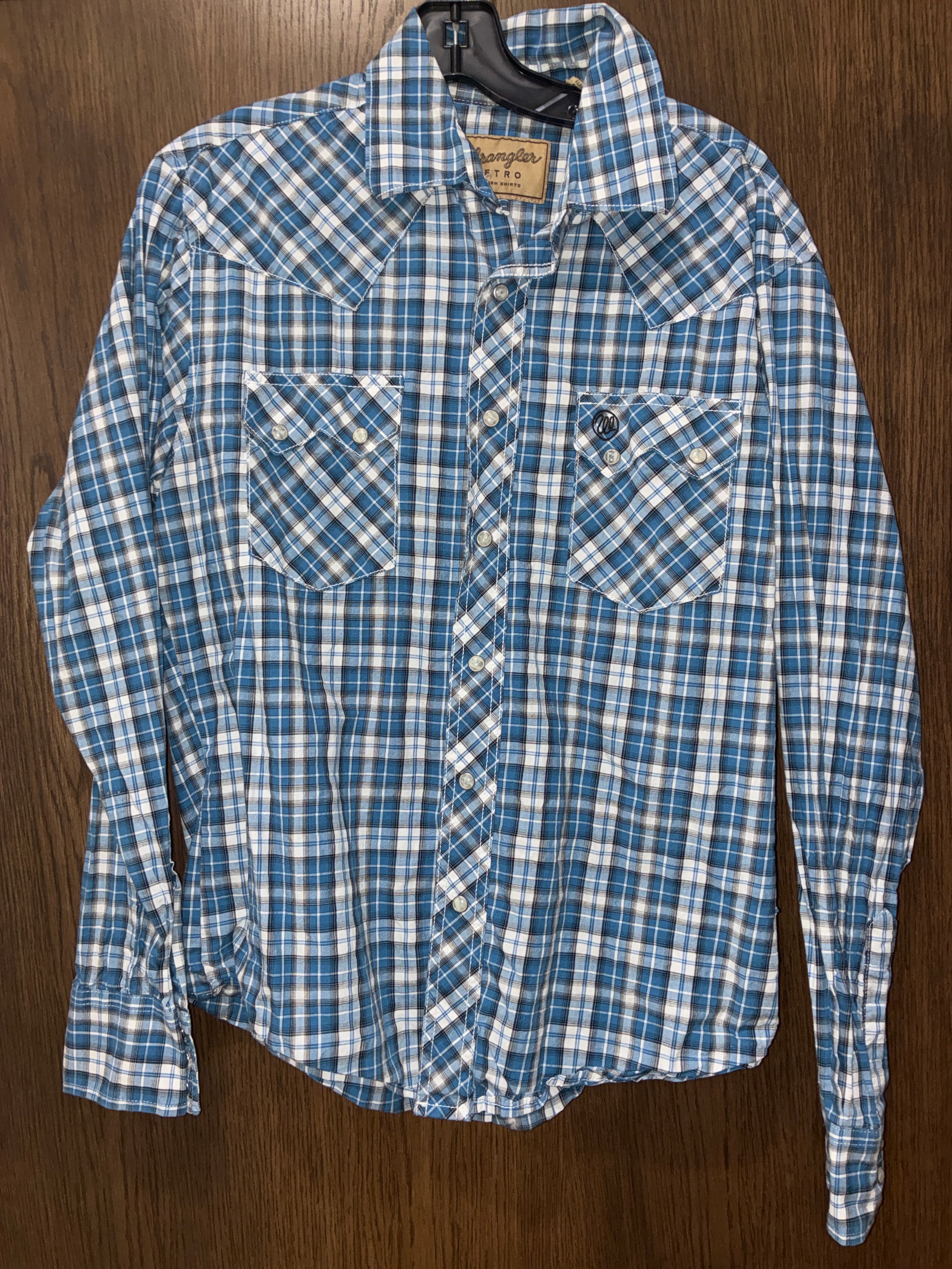 Men’s Wrangler Blue Plaid Button Up Size Medium