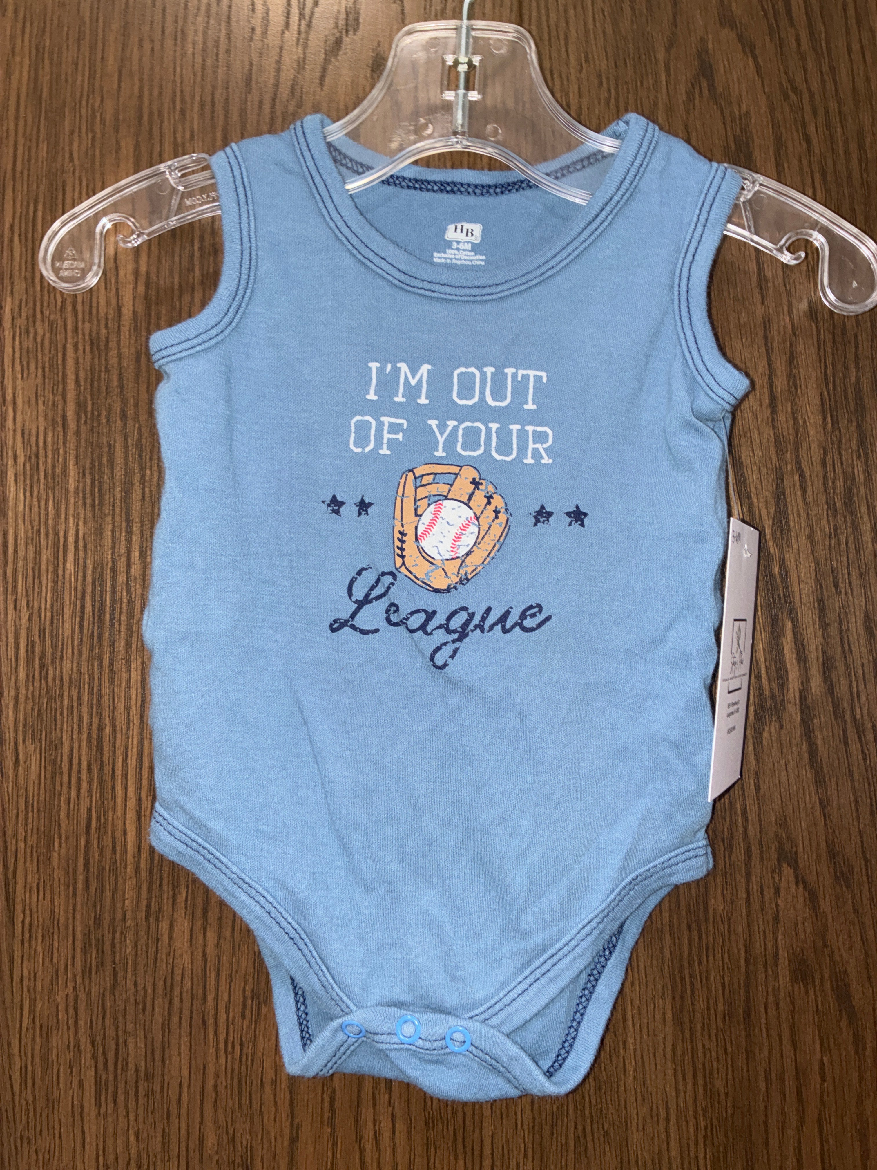 I’m out of your league onesie size 3-6M