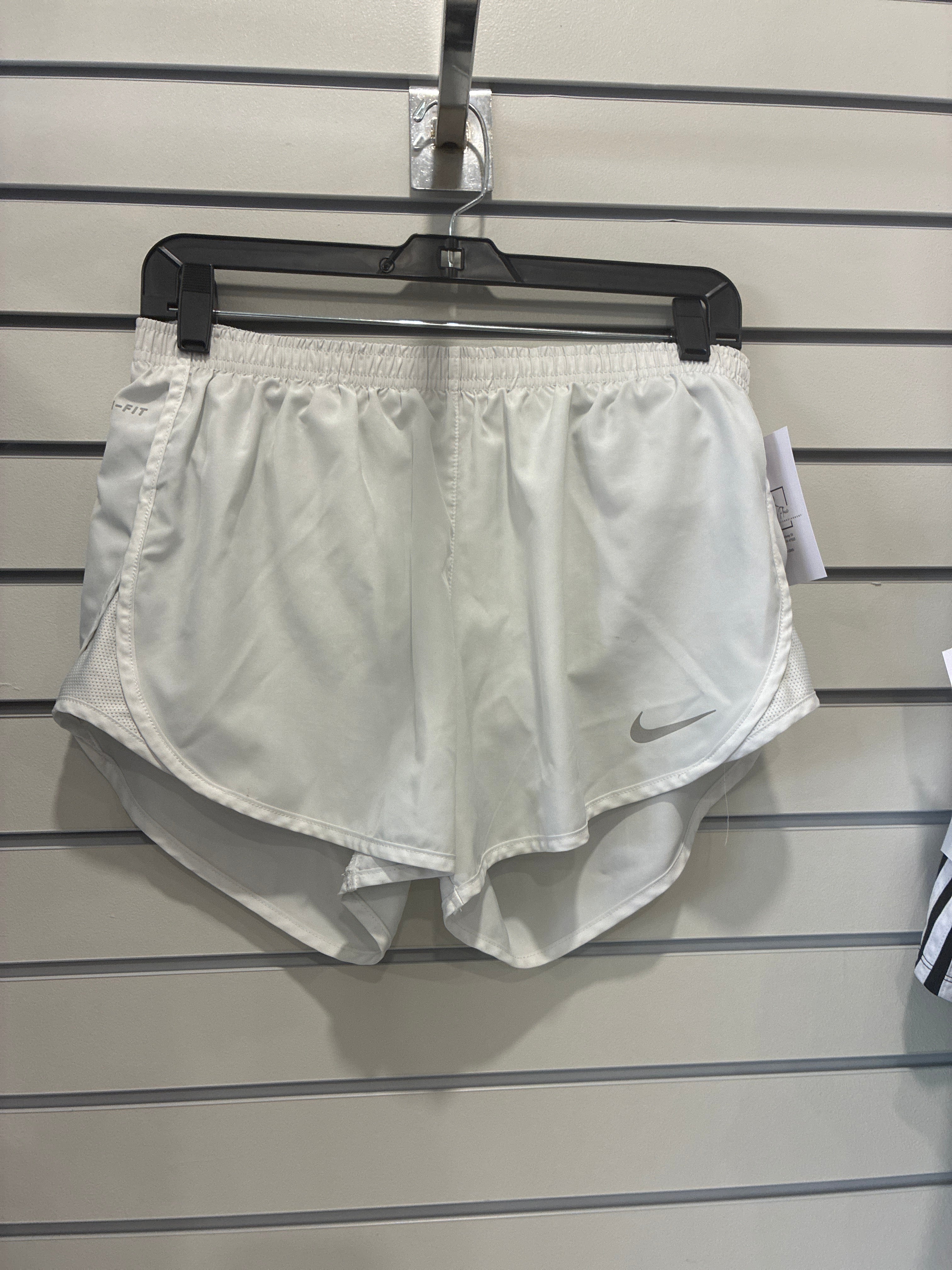 Women’s Nike Shorts Lined Size Medium