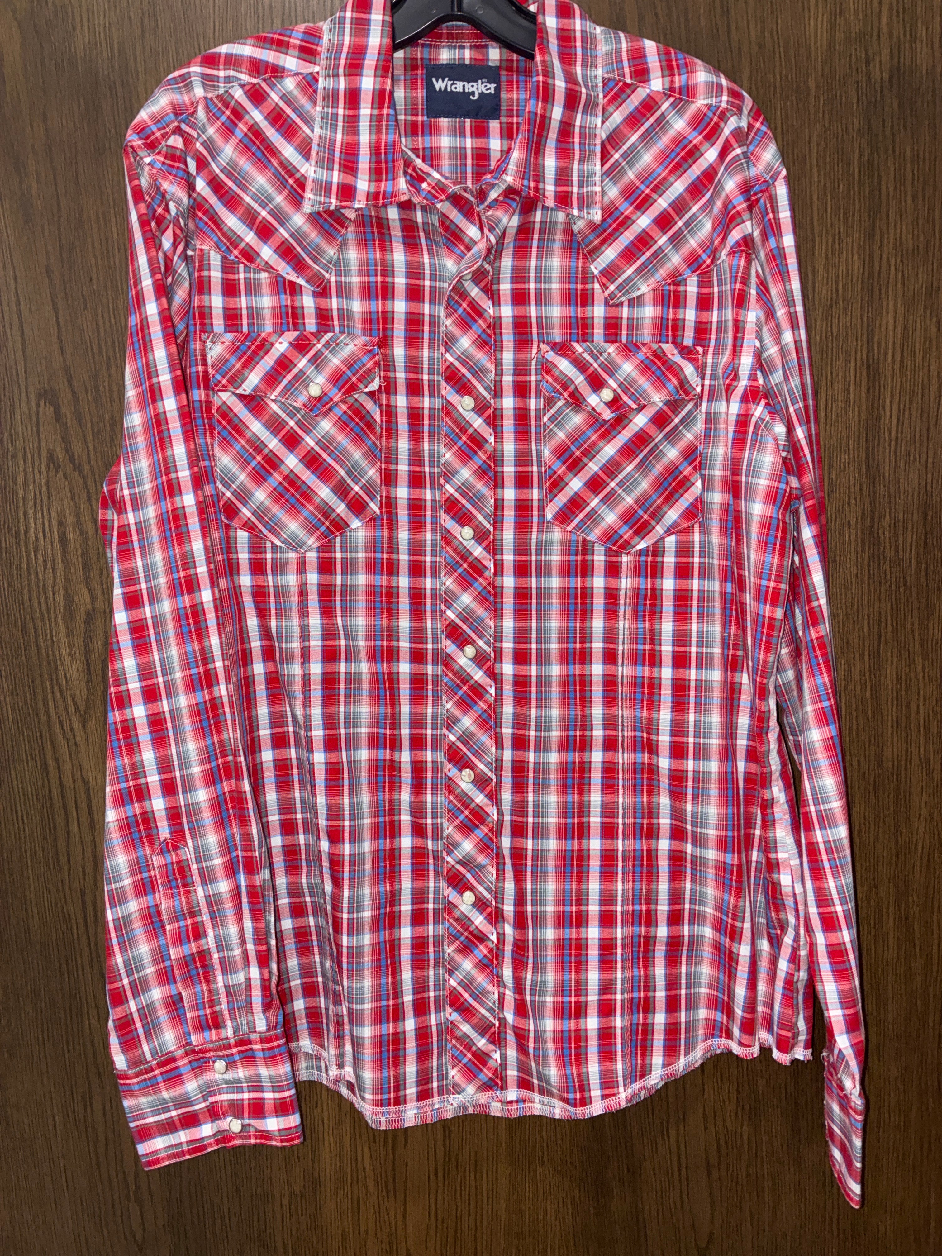 Men’s Wrangler Plaid Button Up Size Large
