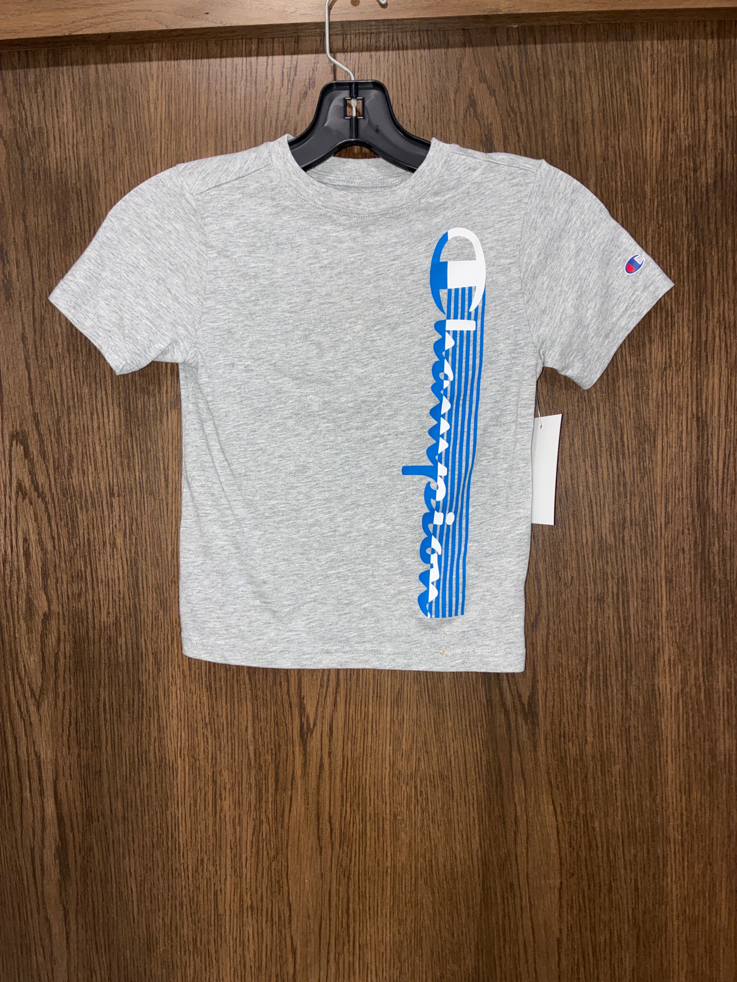 Boy’s Champion T-shirt size 5/6