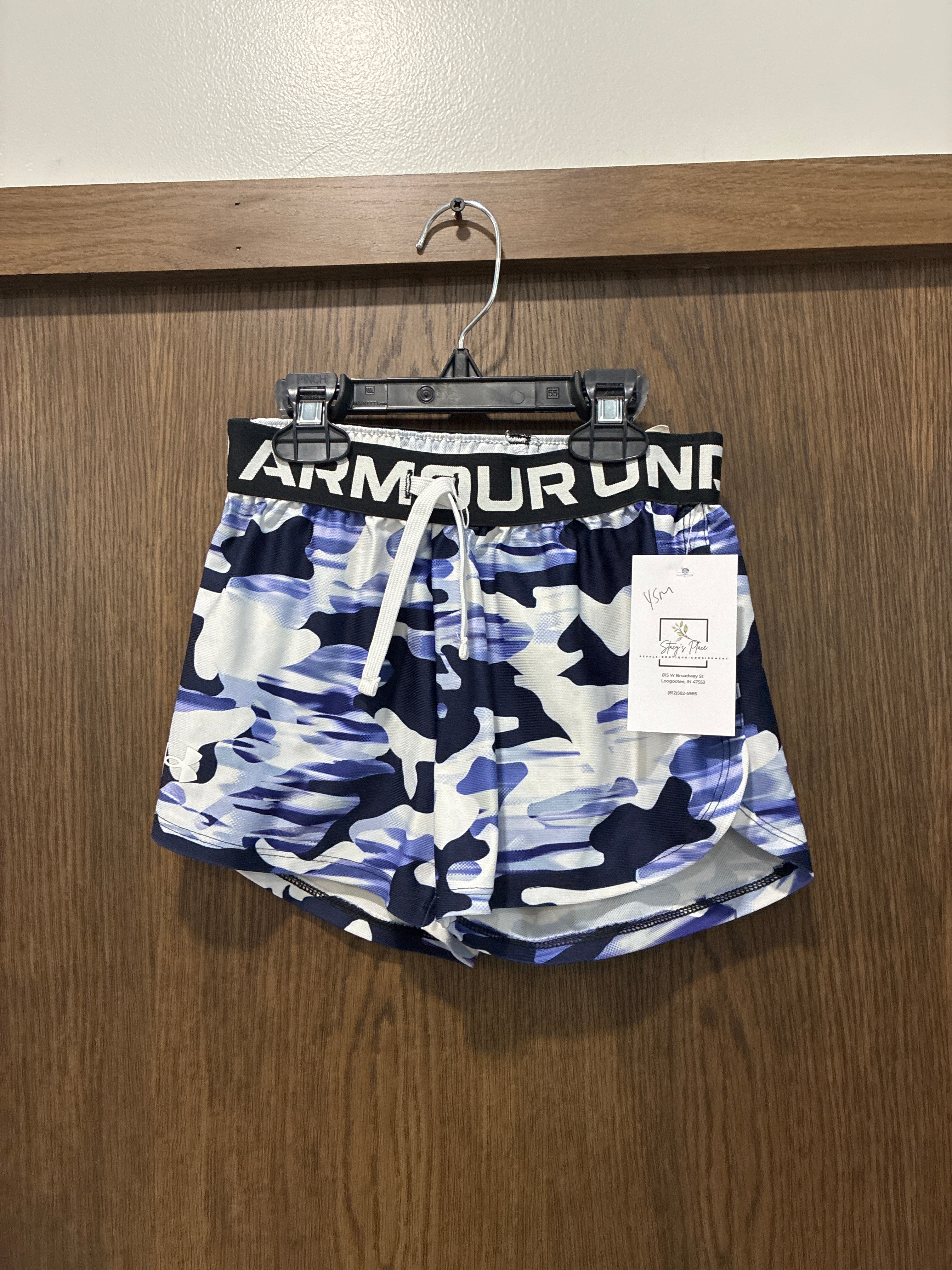 Girls Under Armour Play Up Shorts YSM Youth Small 7/8 Like New
