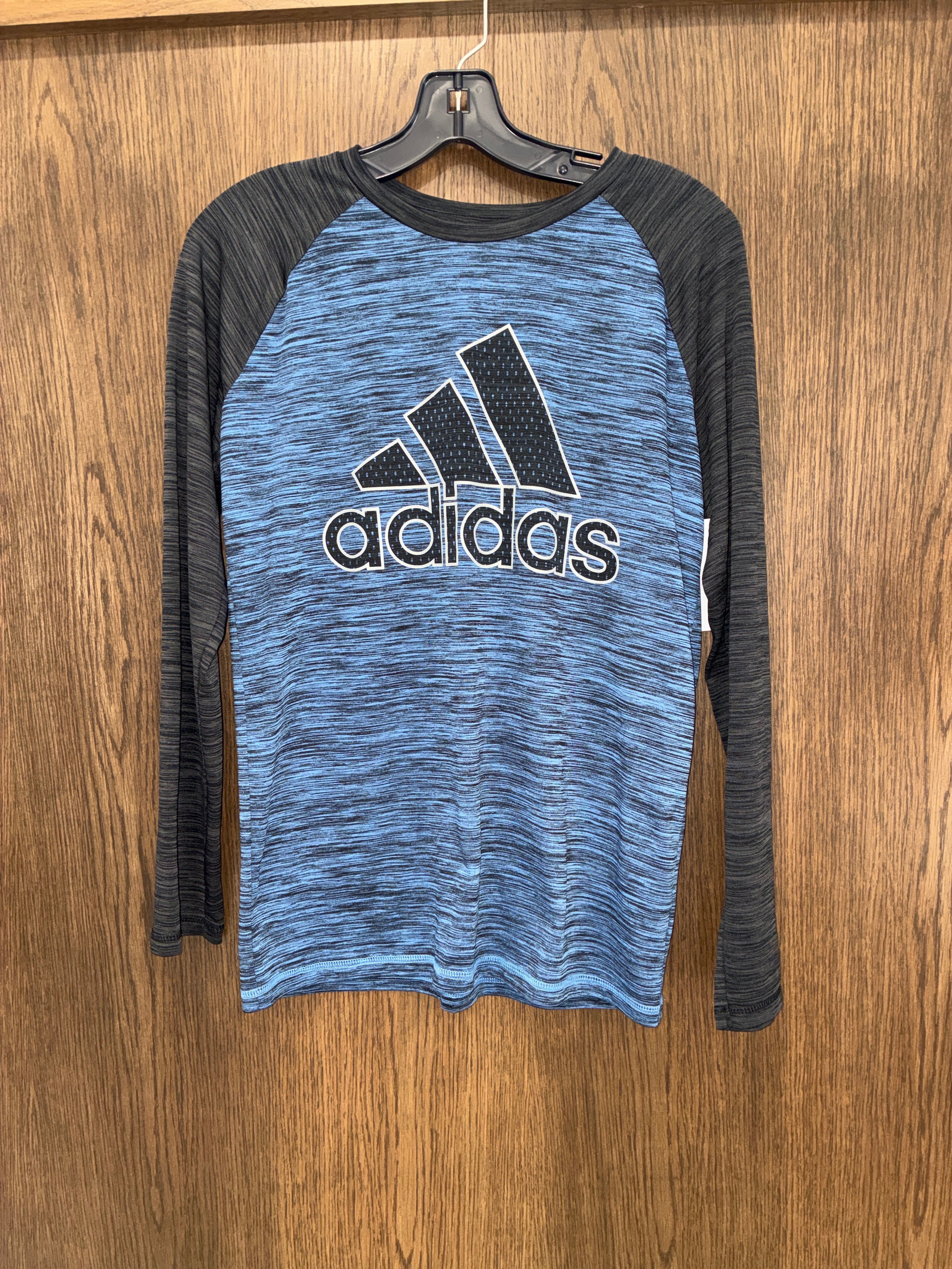 Boys Adidas Long Sleeve Shirt size Youth XL 14/16