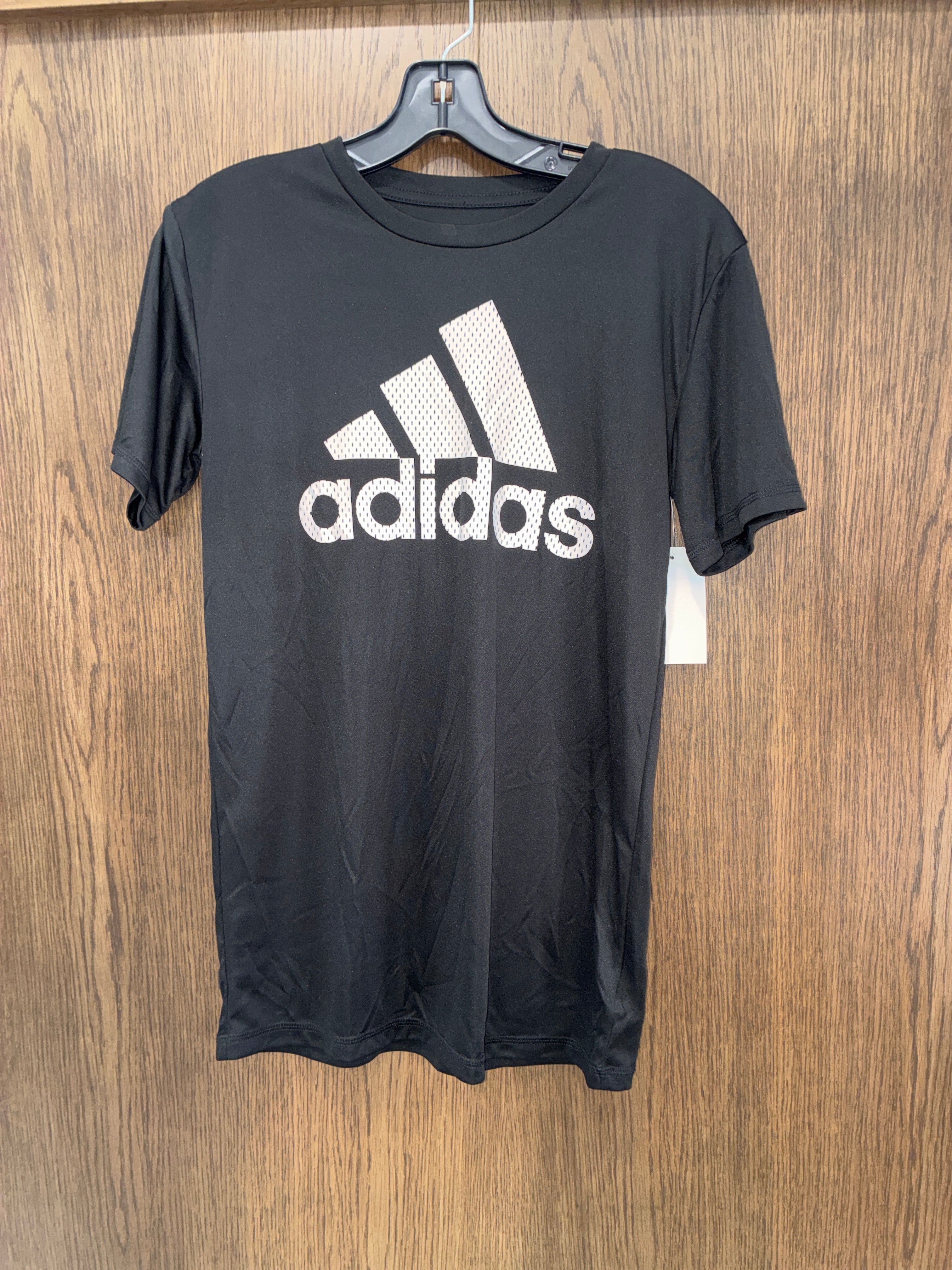 Boy’s Adidas T-shirt size Youth Large like new
