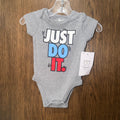 Boys Nike onesie size 6 Months New Condition