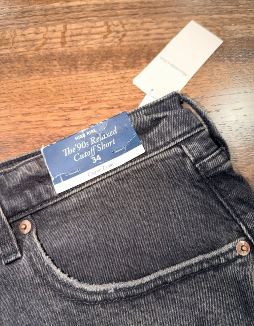 Abercrombie & Fitch 90’s Relaxed Cutoff Women’s Shorts Size 34 Curve Love