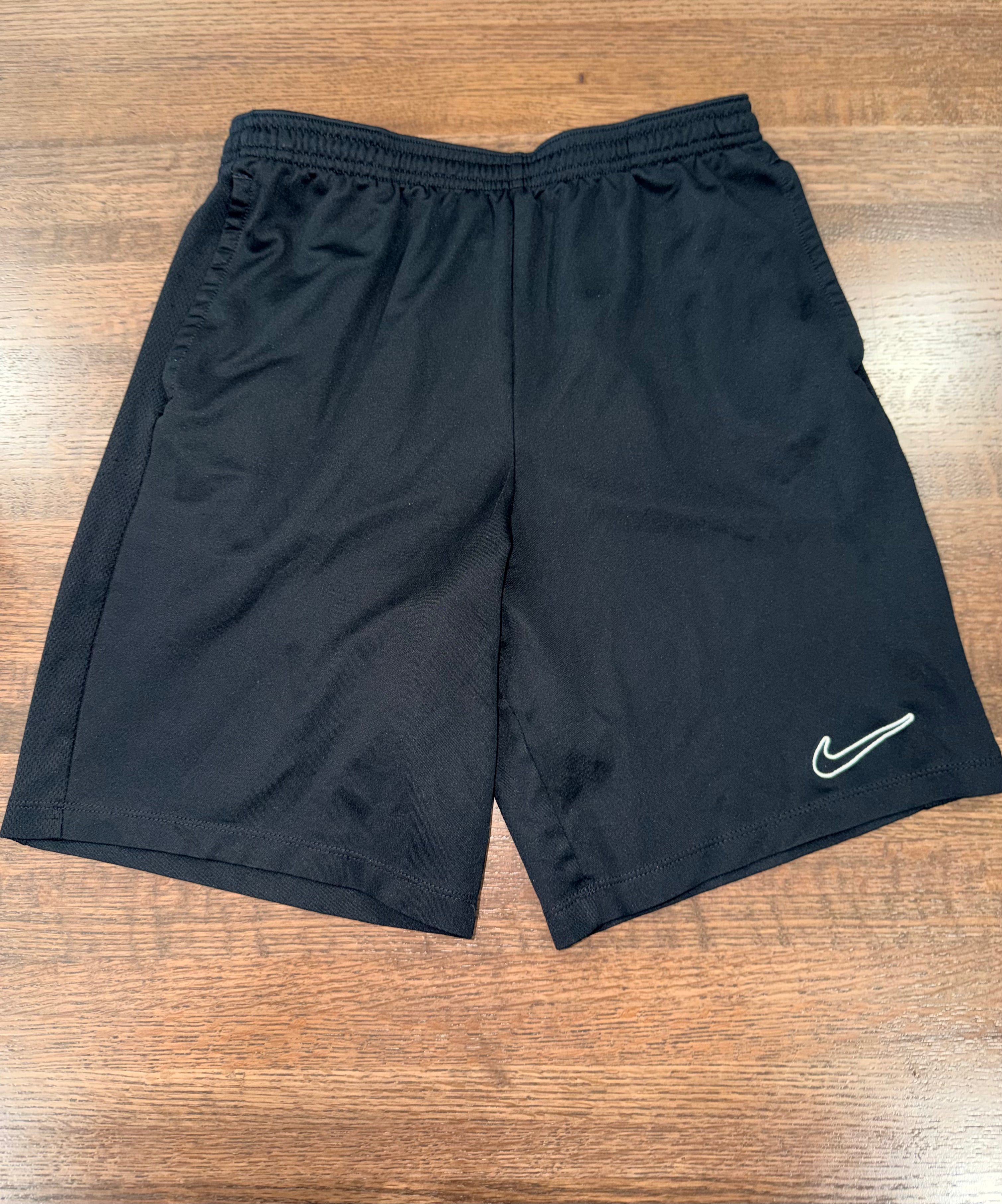 Boys Nike Shorts YXL 14/16