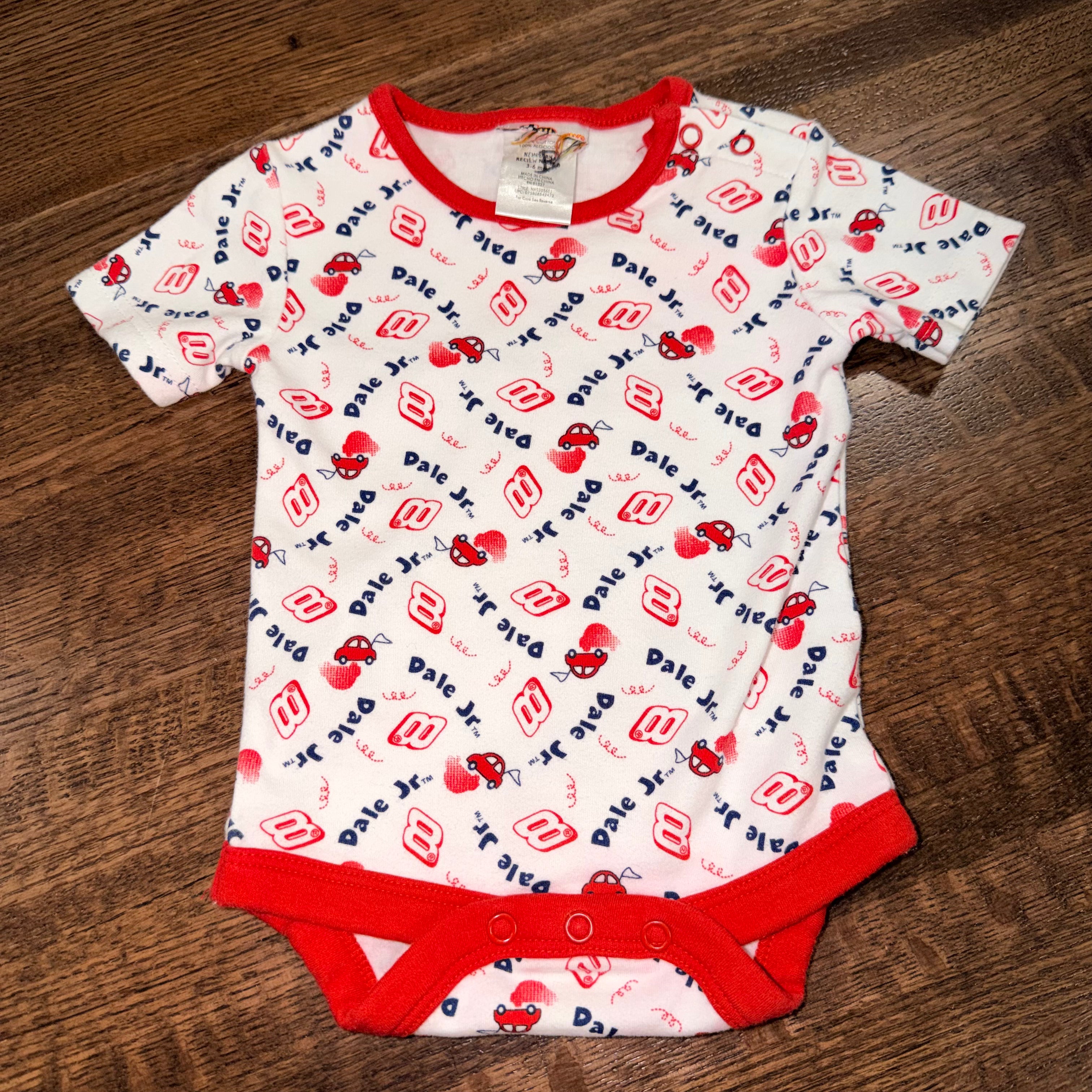 Vintage Dale Earnhadt Jr Budweiser #8 Baby Boys Romper Onsie 3-6 mos