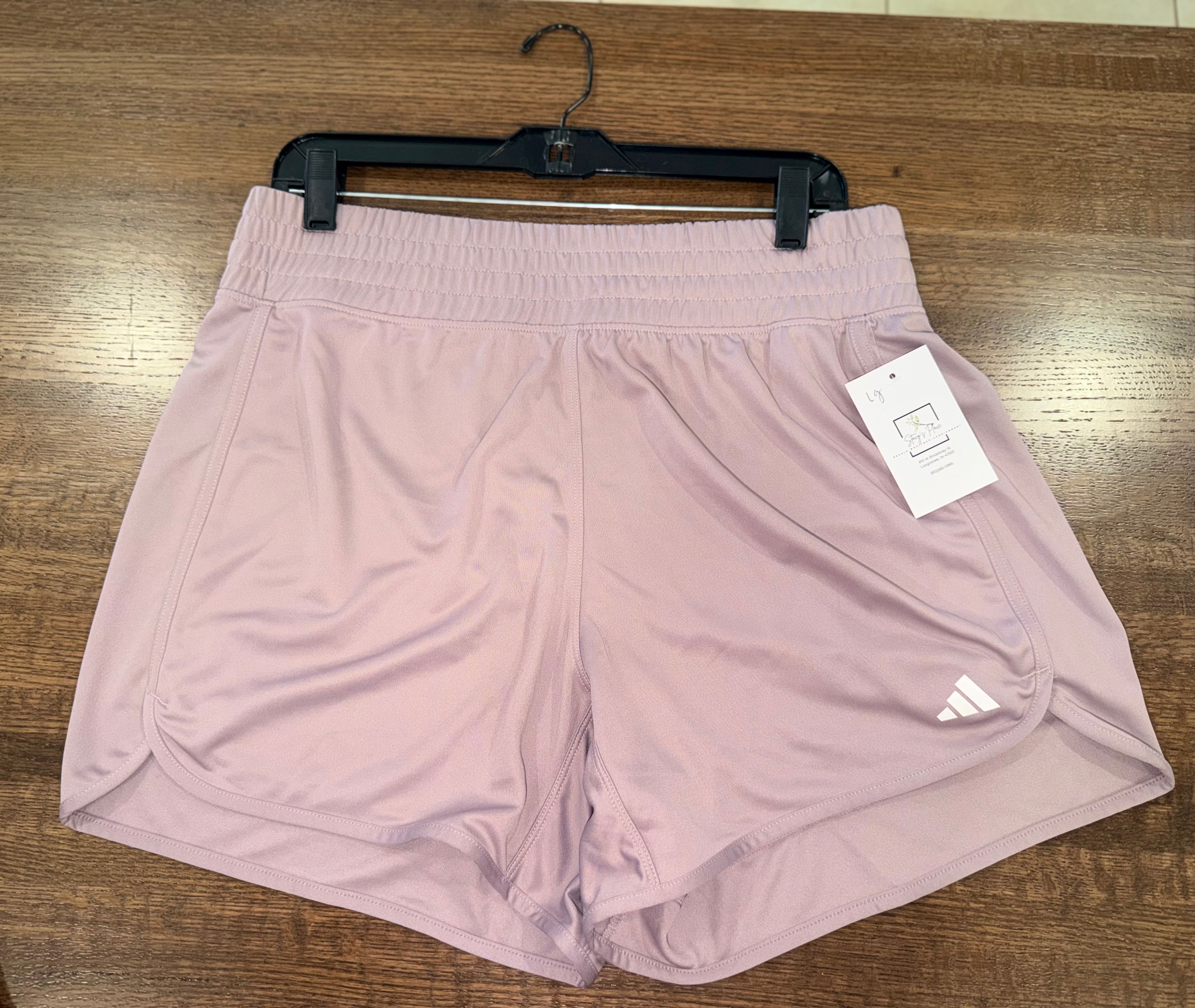Adidas Women’s Pacer Essentials Knit High-Waist Shorts Size large Like New