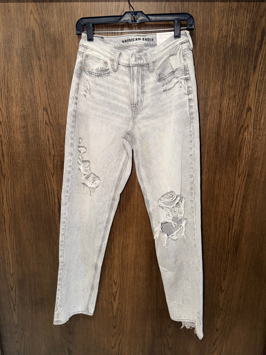 American Eagle Women’s NWT Straight Wide Leg Jeans Size 4 Regular