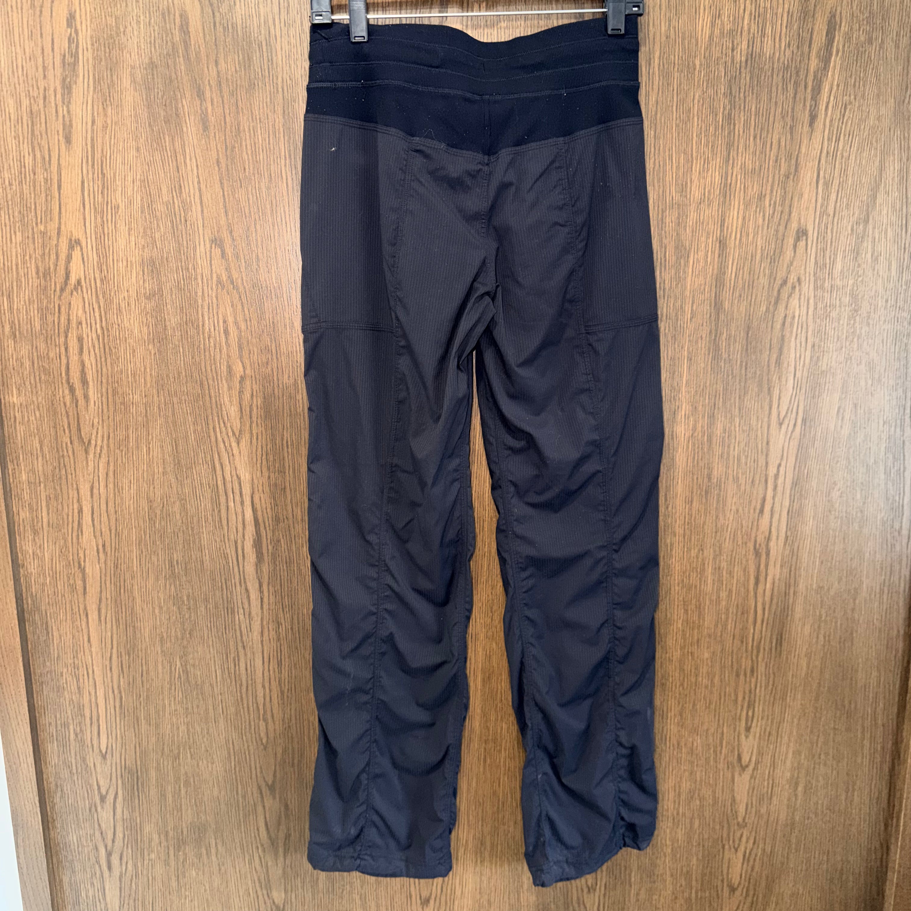 Lululemon Women's Dance Studio  Pants Size 6 Black