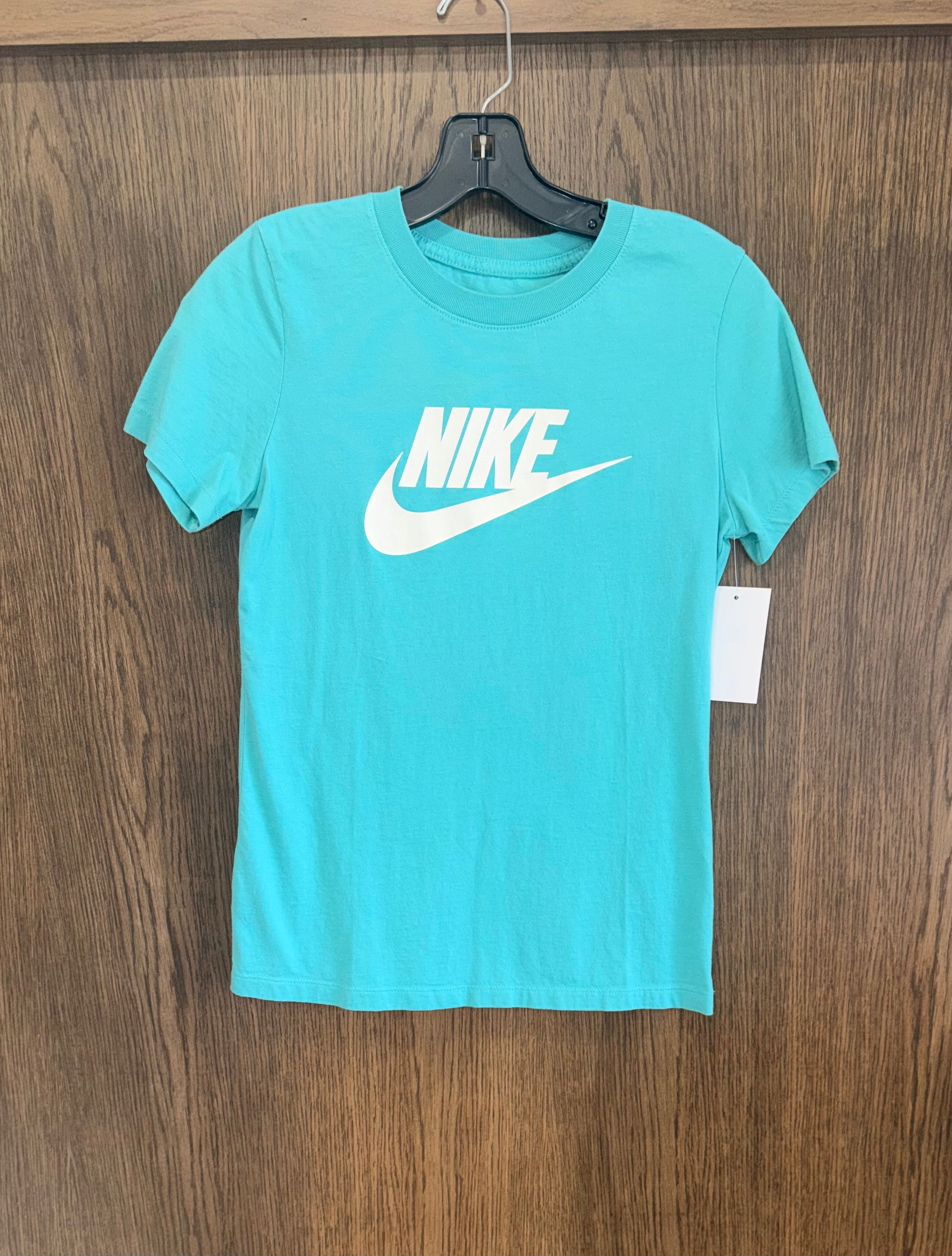 Women’s Nike Tee Size Small