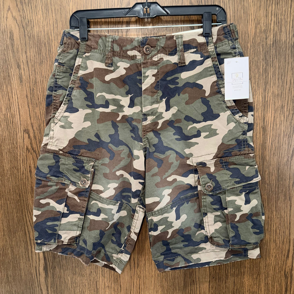 American Eagle Men’s Camo Cargo Shorts Size 30 NWT