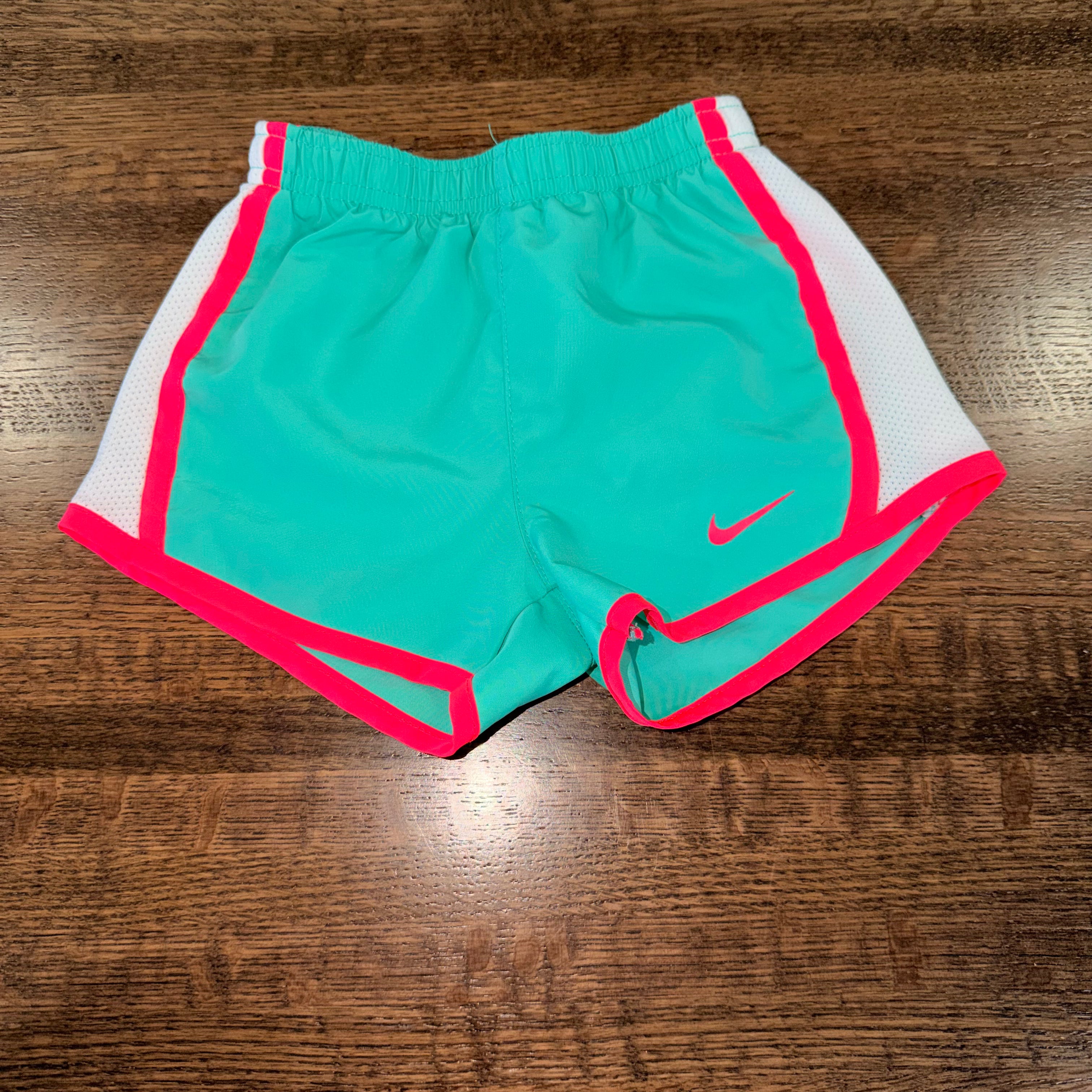 Nike Girls Shorts Not Lined 4T