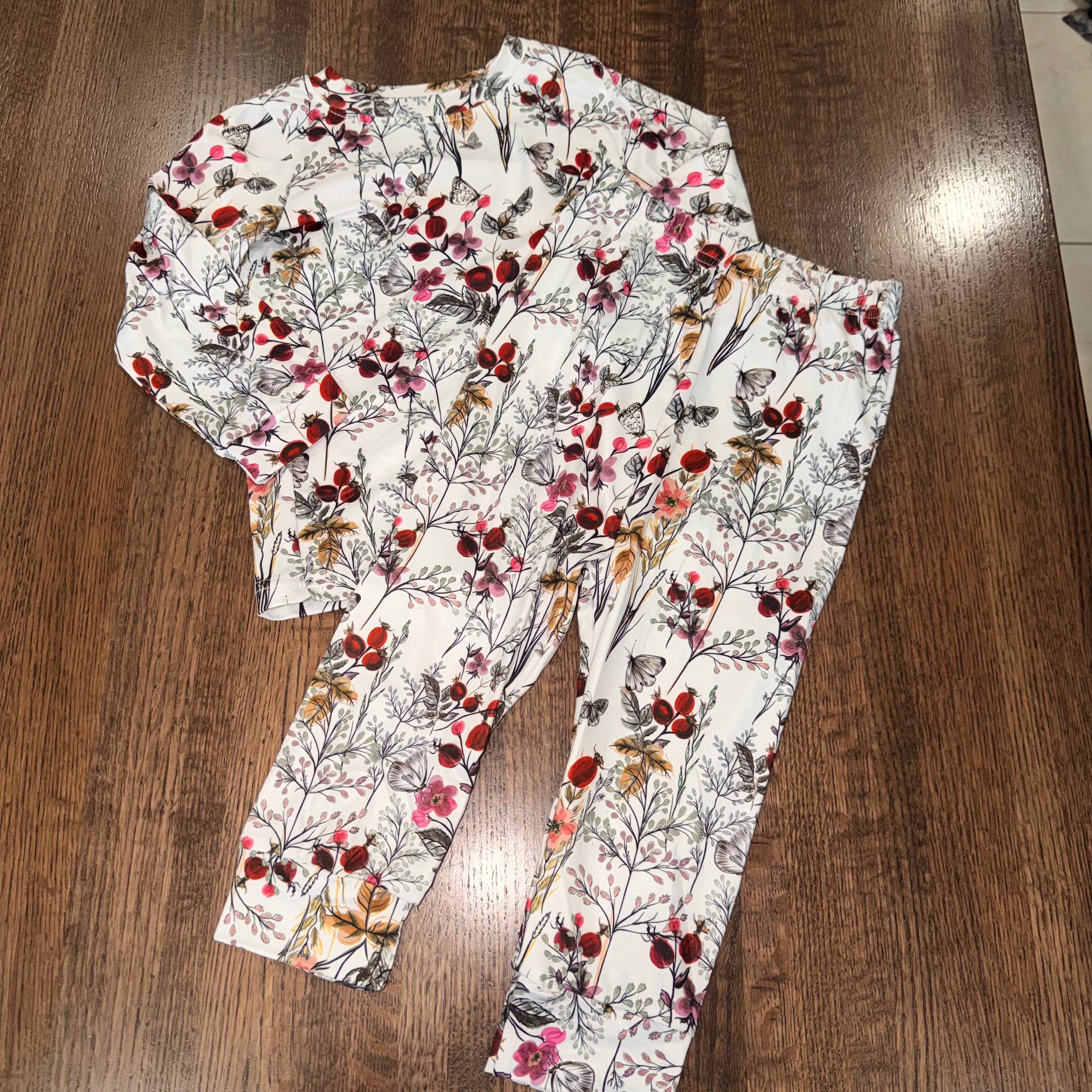 Three Little Tots Butterflies Girls Lounge Crew & Jogger Set 5T