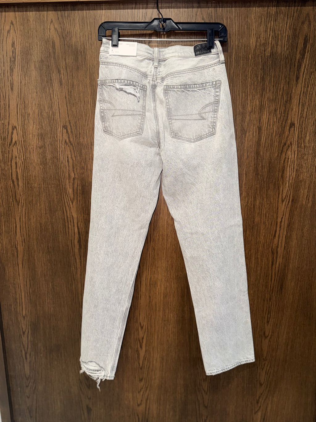 American Eagle Women’s NWT Straight Wide Leg Jeans Size 4 Regular
