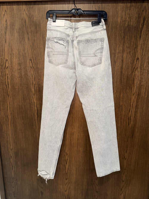 American Eagle Women’s NWT Straight Wide Leg Jeans Size 4 Regular