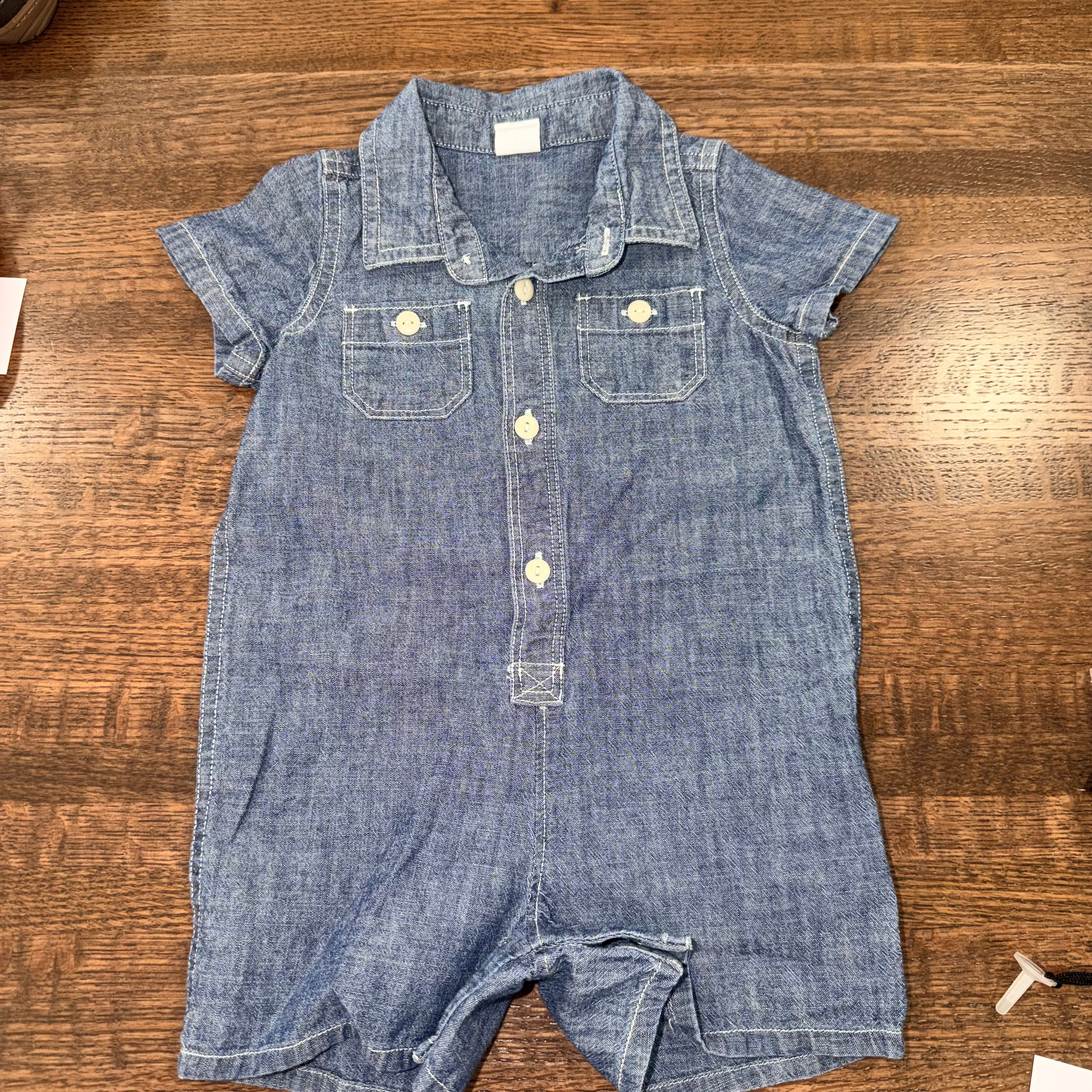 Baby Gap  Boys Denim Button Romper 6-12 mos