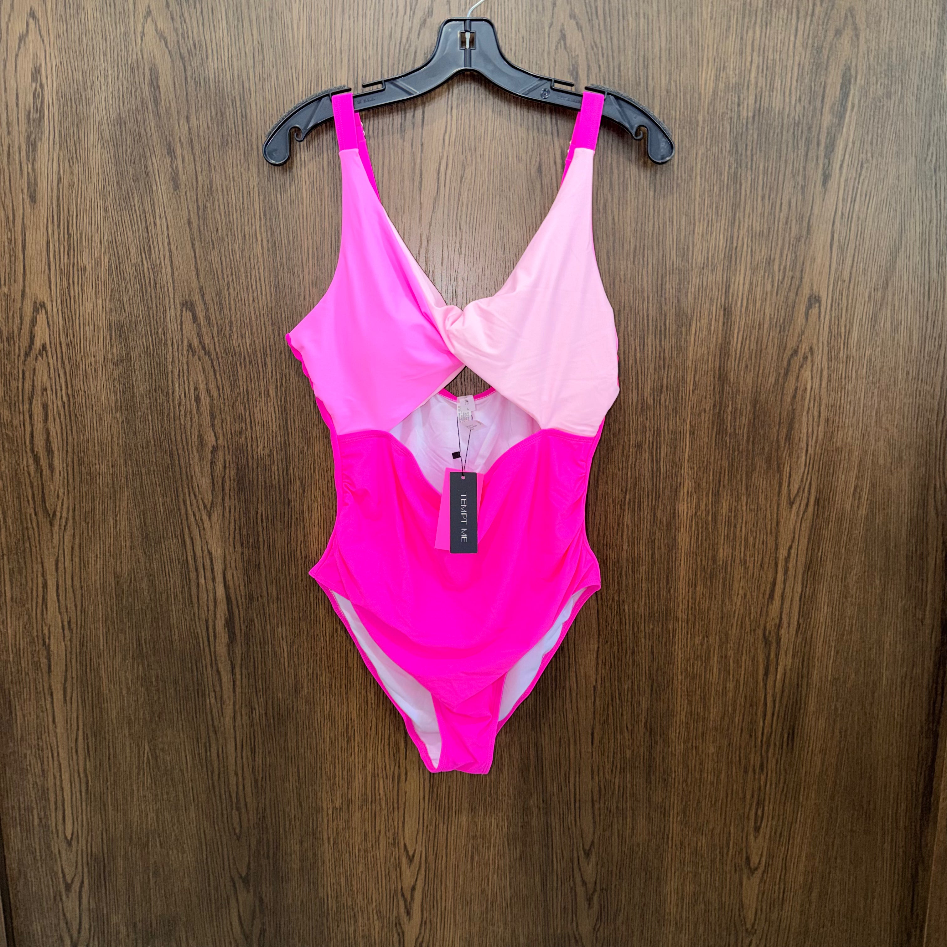 Temp Me NWT Colorblock One Piece Swimsuit Large