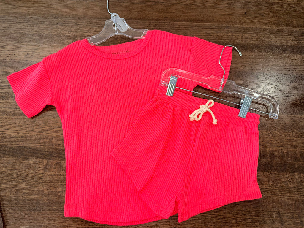 Three Little Tots NWT Girls Boutique Boxy Waffle Knit Shirt & Shorts Set 2T Bright Pink