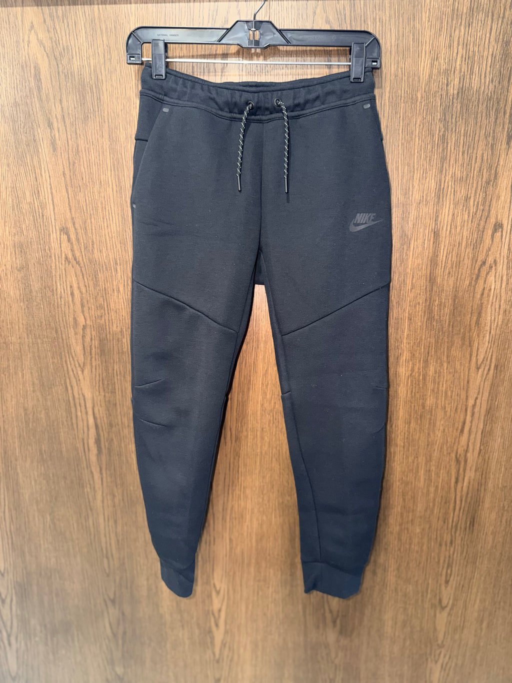 Nike Boys Tech Fit Joggers Size YM 10/12 New Condition