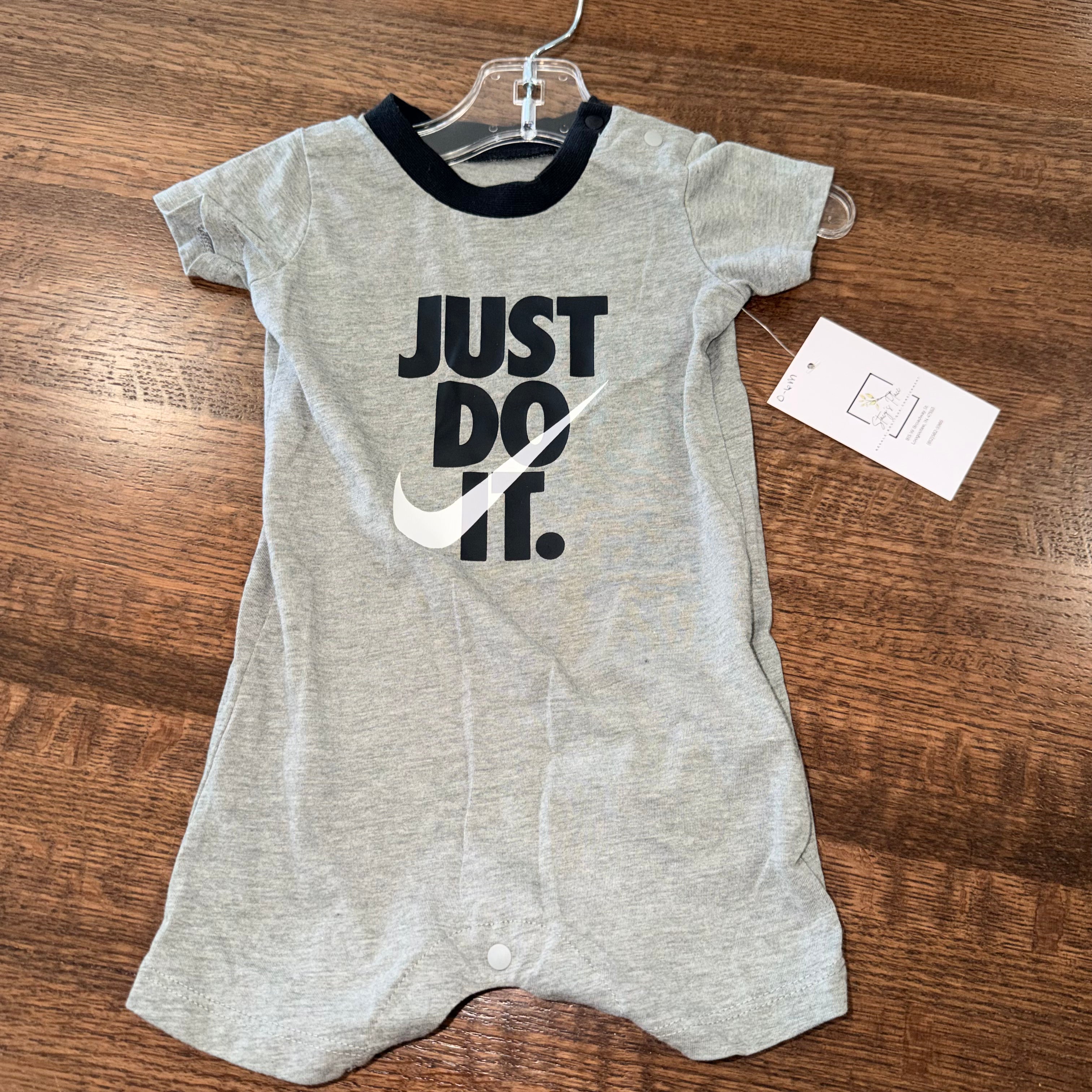 Nike Baby Boy’s Shortie Romper 0-6 Months EUC