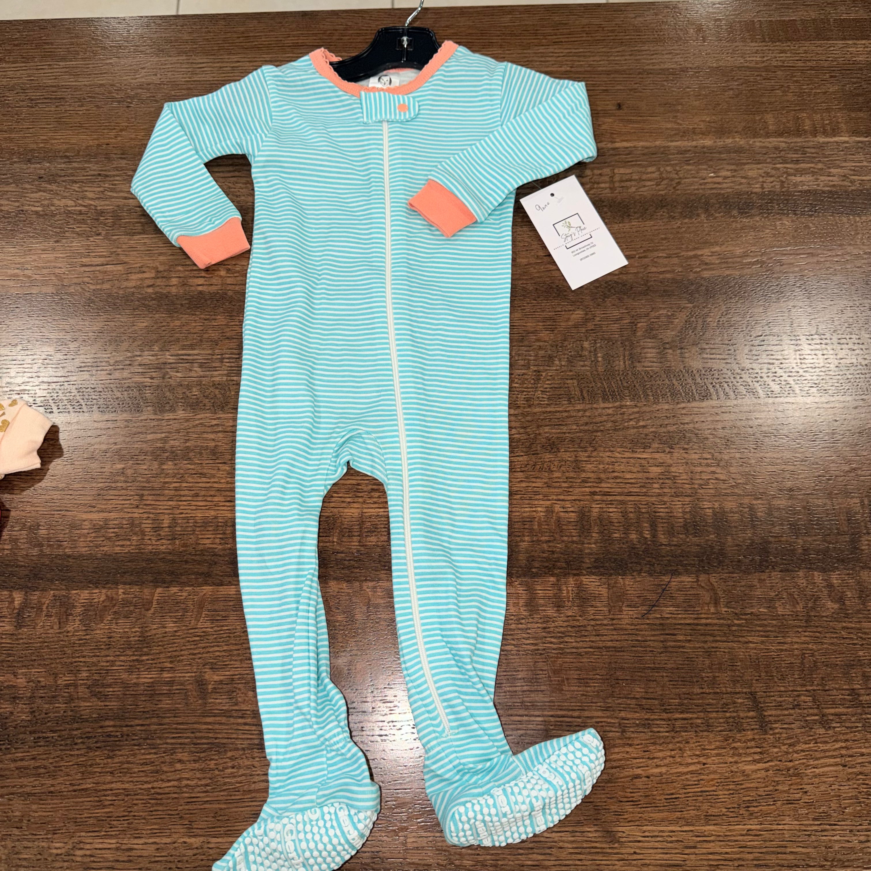 Gerber Girls Footie Sleep & Play 9 Months NWOT