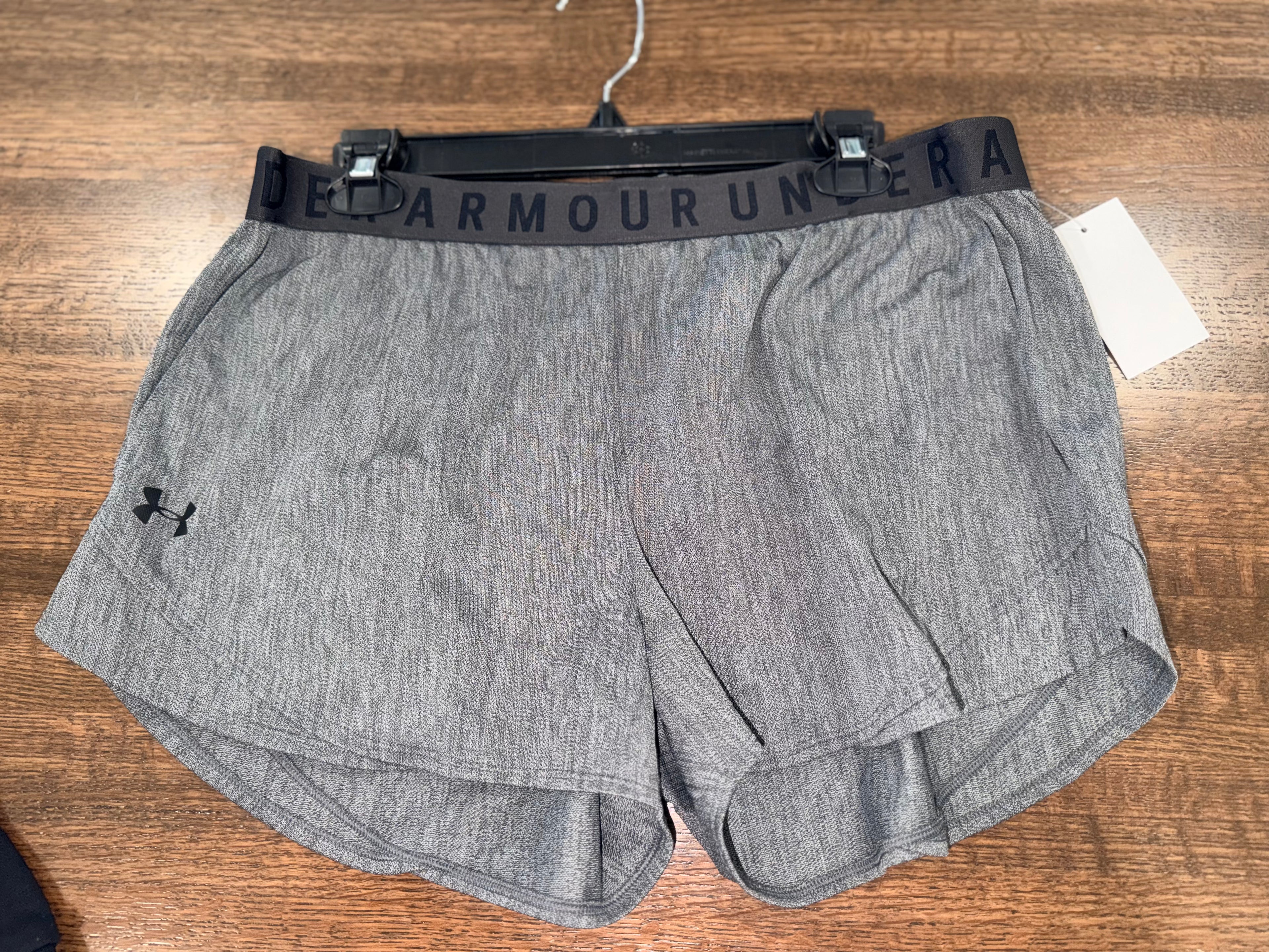 Under Armour Women’s Play Up Shorts XL