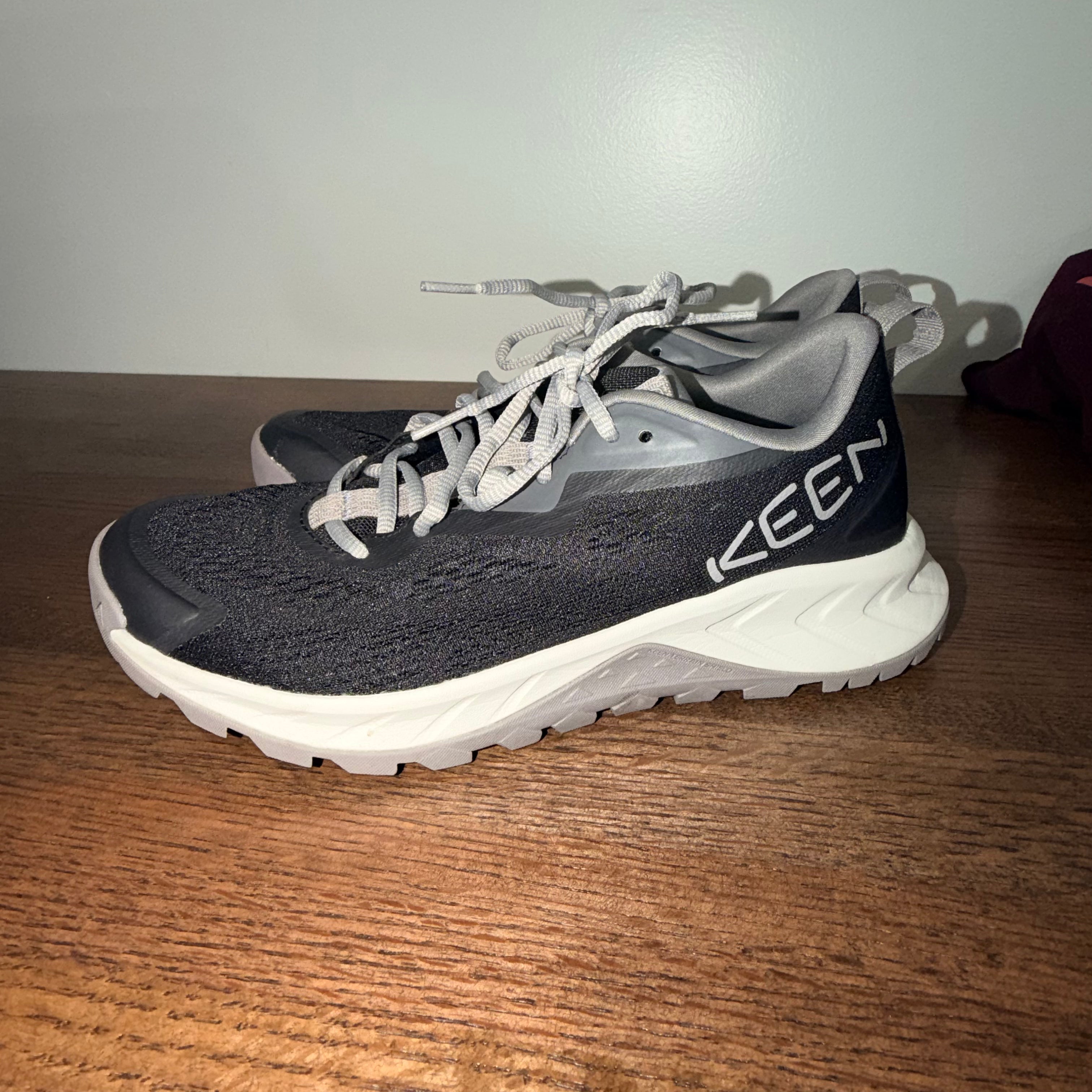 Keen Women's Versacore Speed Shoes Size 8.5
