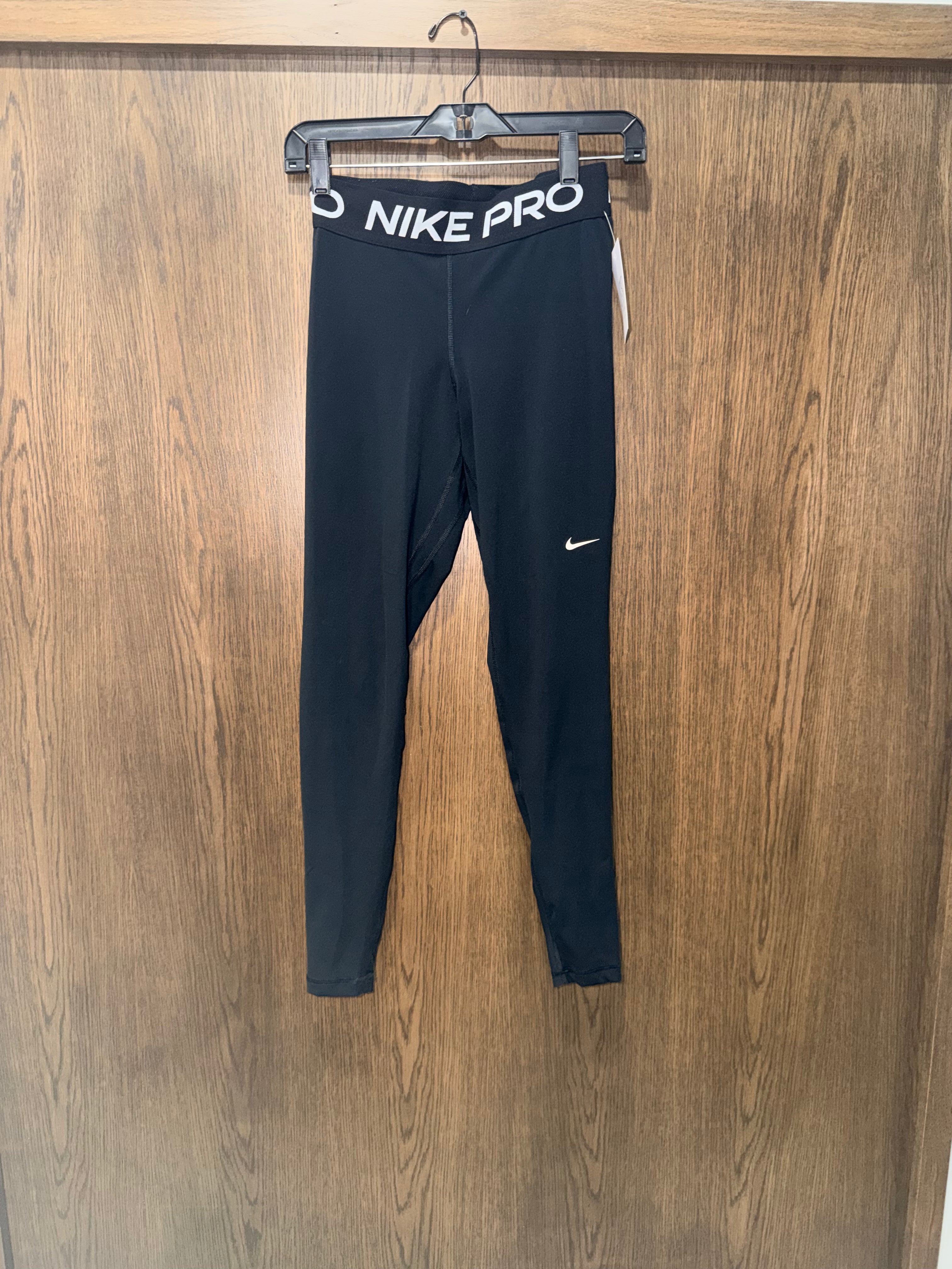 Women's Nike Pro Leggings Small