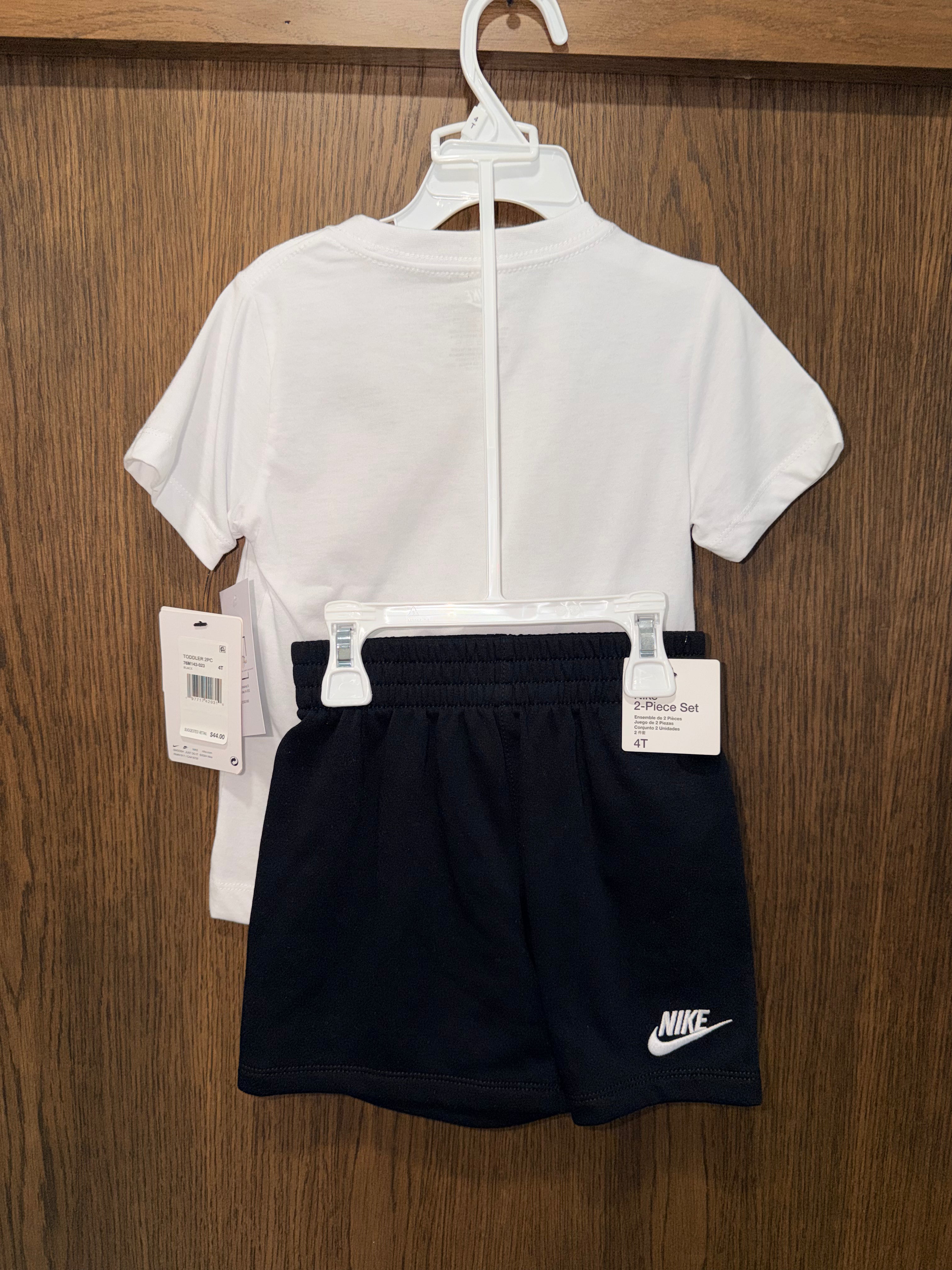 NWT Boys Nike Tee & Shorts Set 4T