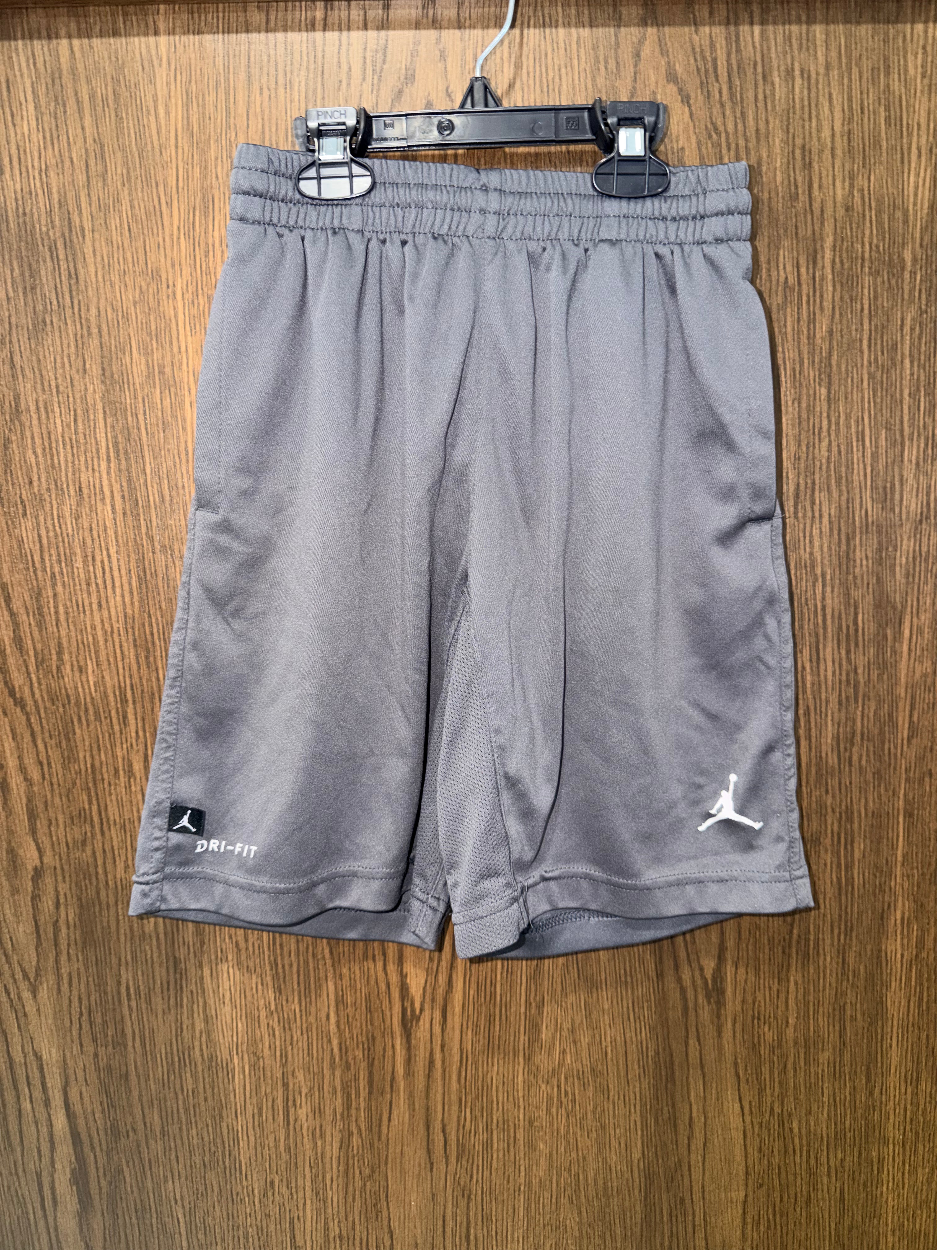 Boys Jordan Shorts YM Youth Medium 10/12