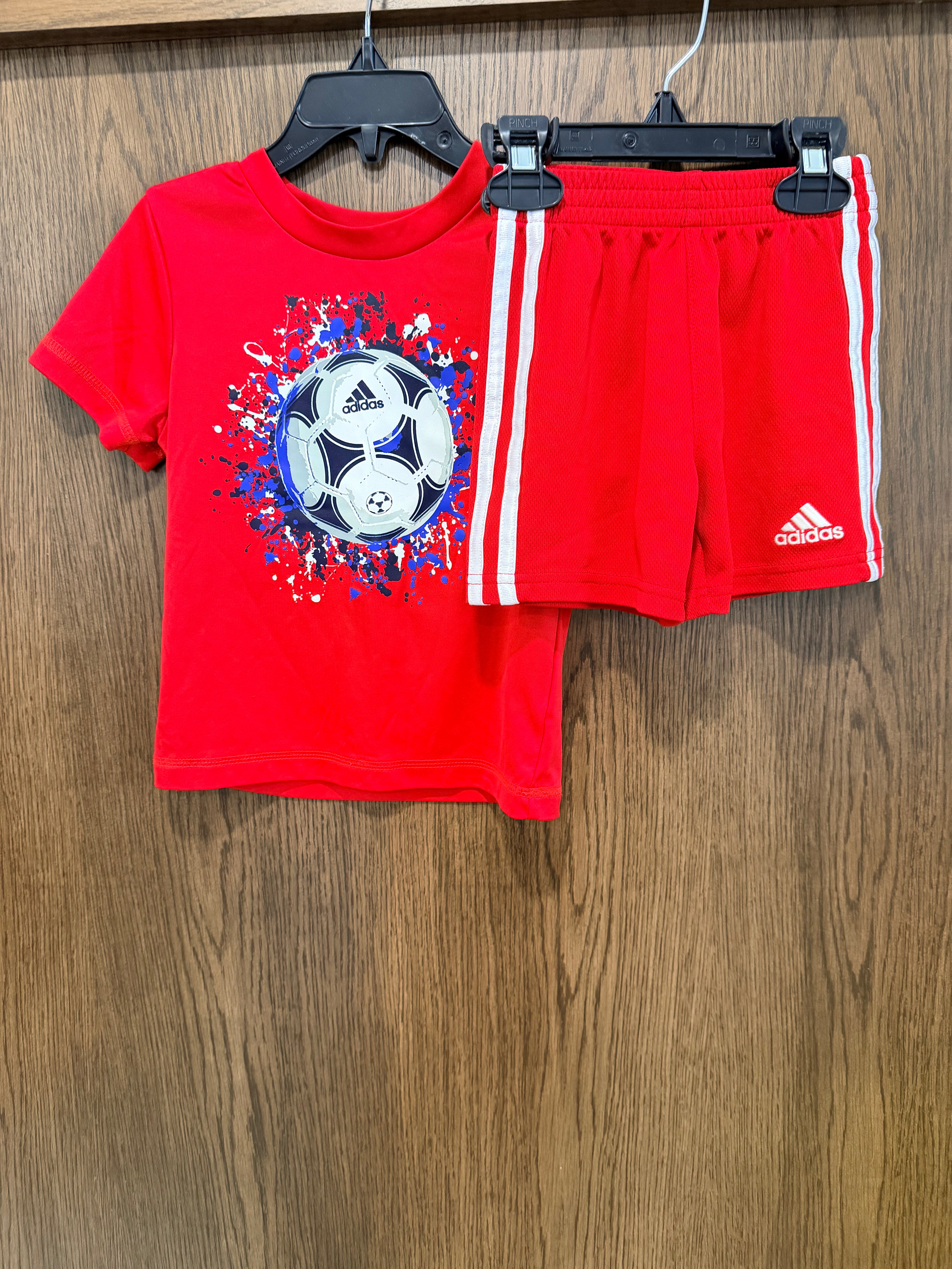 Boys Adidas Tee & Shorts Set Size 2T