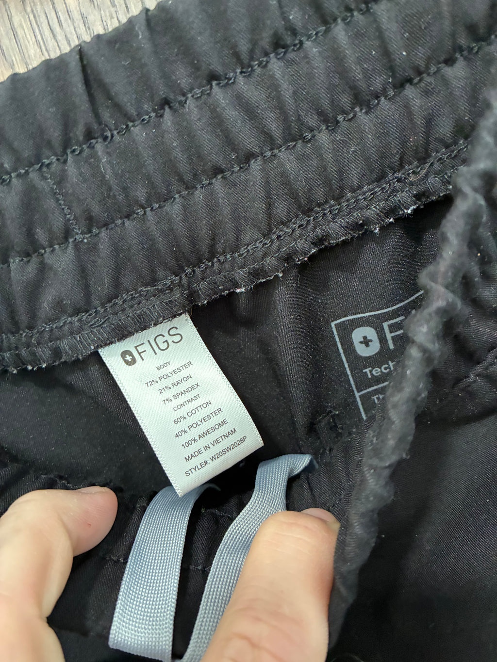 Figs Women’s Zamora Scrub Pants Joggers Size M/P Medium Petite Vibrant Black