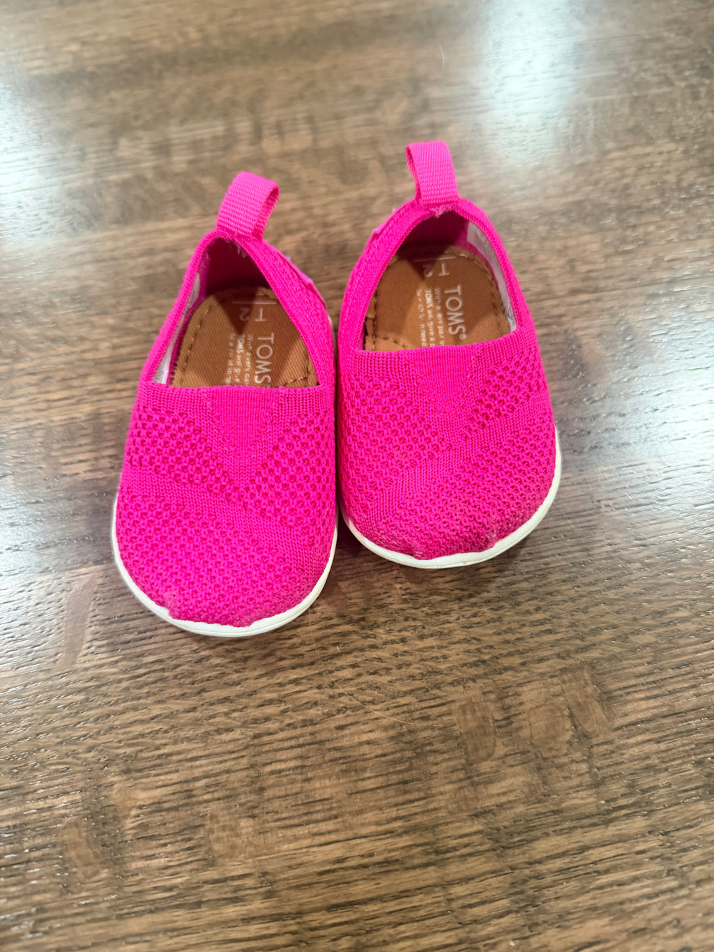 Toms Infant Baby Slip on Shoes Size 2