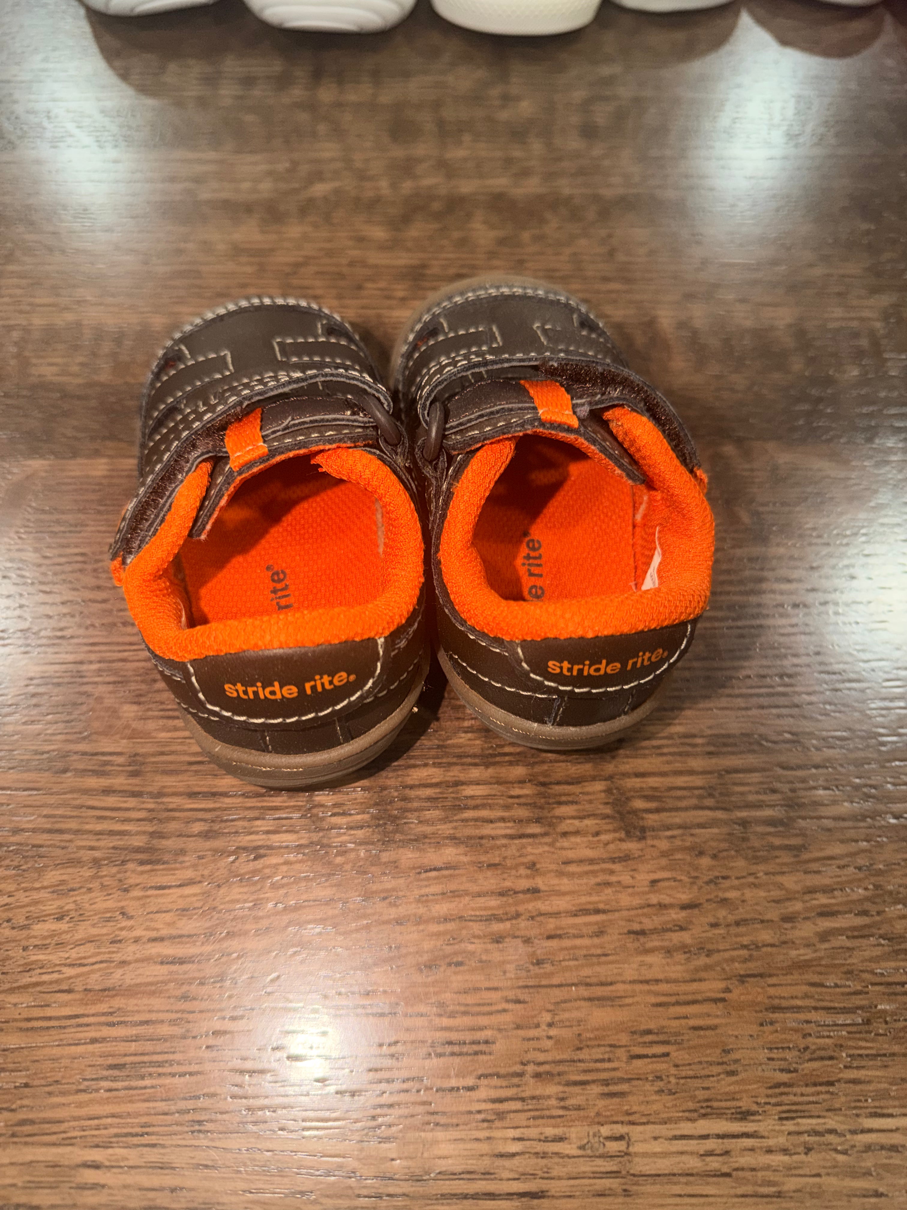 Stride Rite Soft Foster Brown Synthetic Fisherman Sandals Size 4