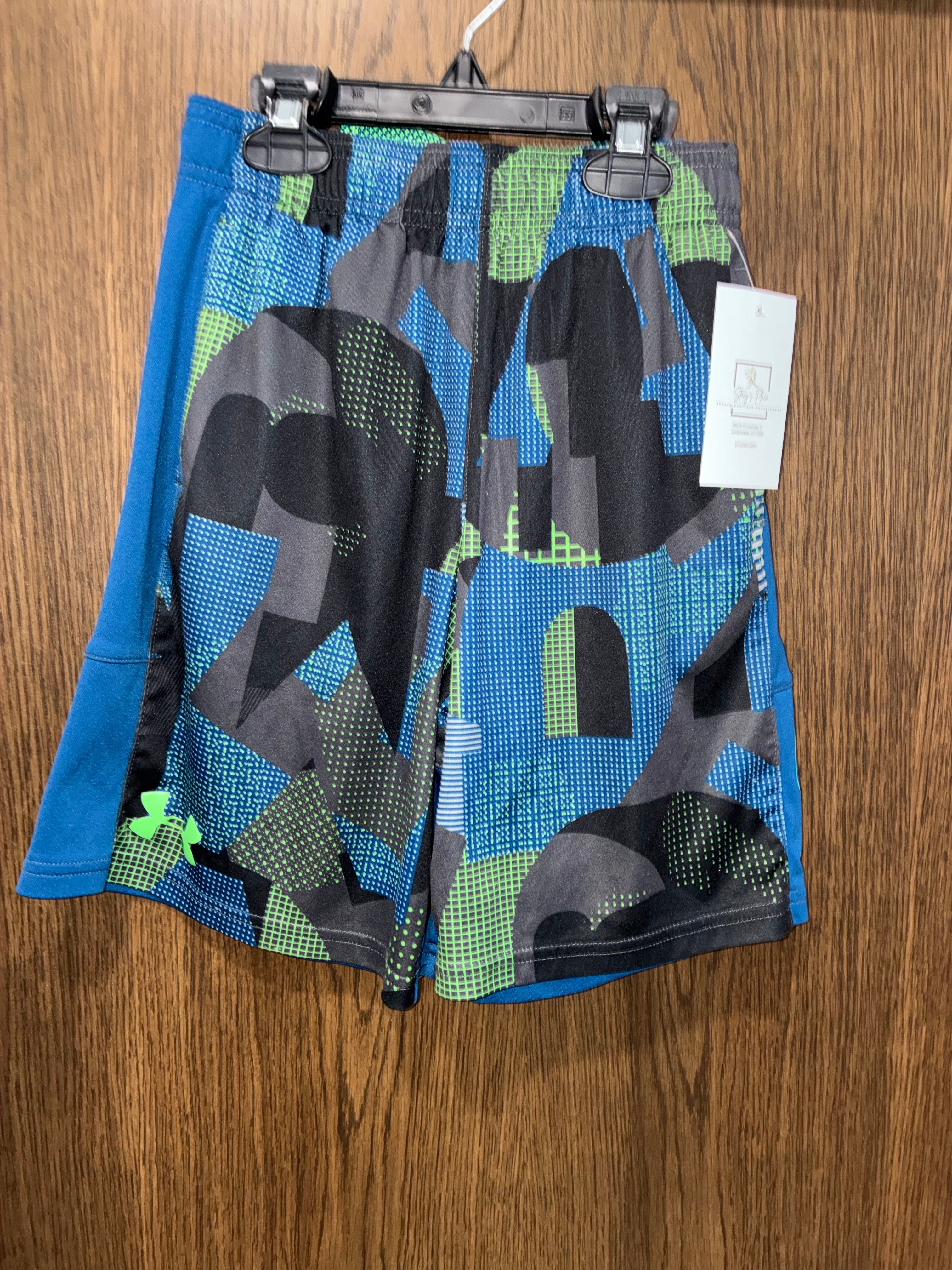 Under Armour Boys Shorts Size YSM 7/8