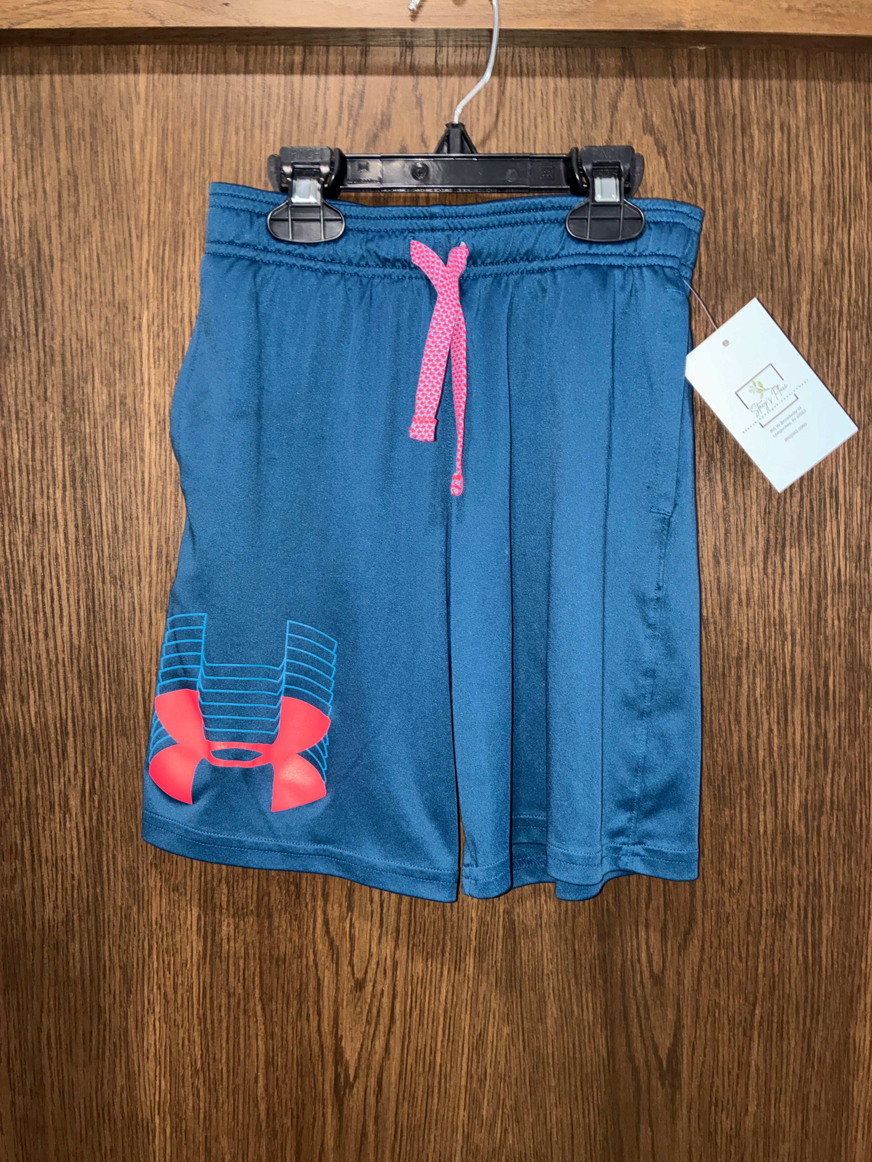 Under Armour Boys Shorts Size YSM 7/8