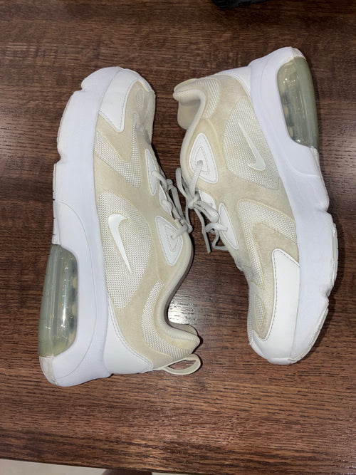 2019 Nike Girls Air Max 200 Light Soft Cream & White Size 6.5Y Youth AT5627-102