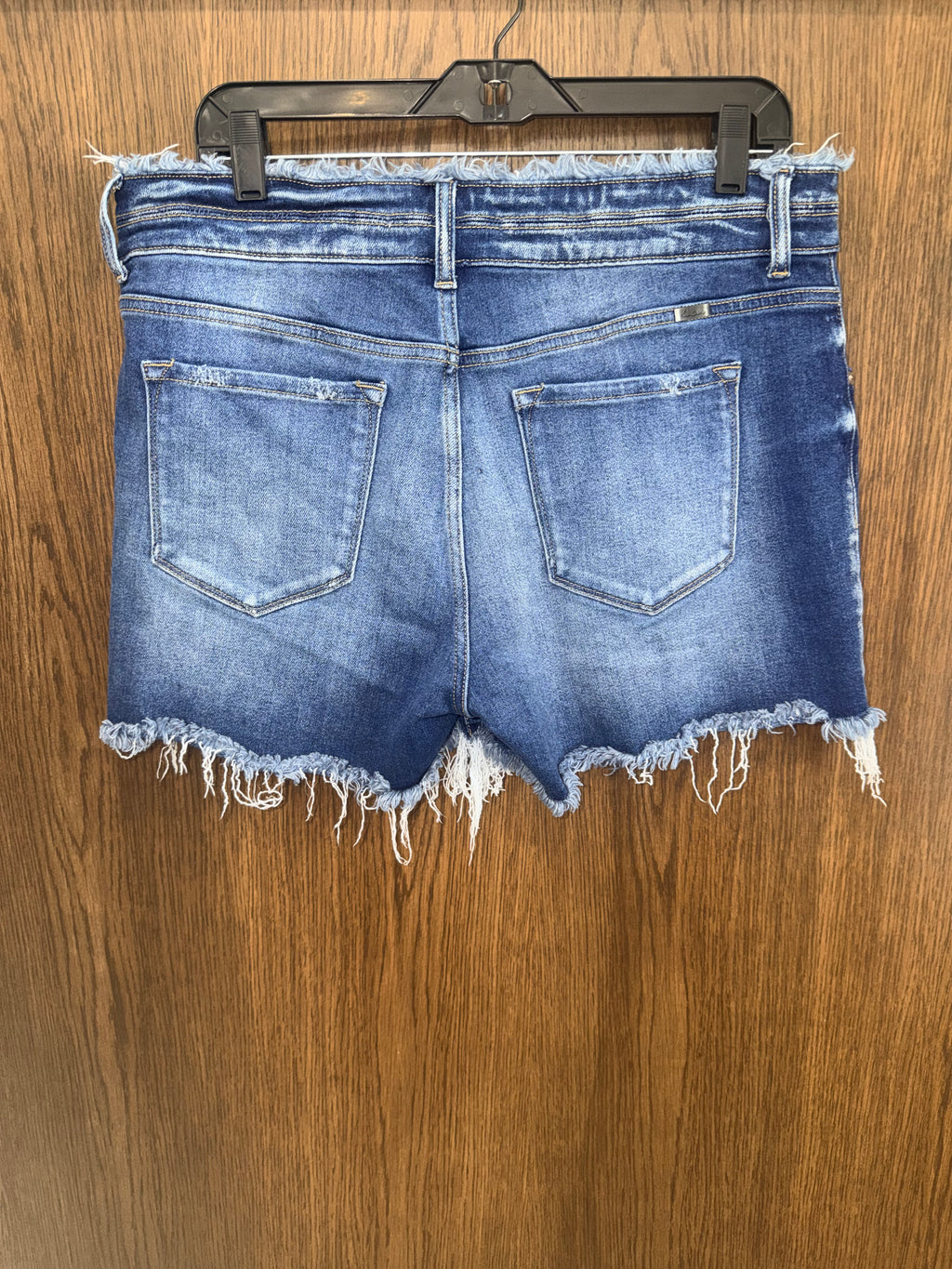 KanCan Women’s High Rise Double Buttom Frayed Hem Denim Shorts Size 15/31