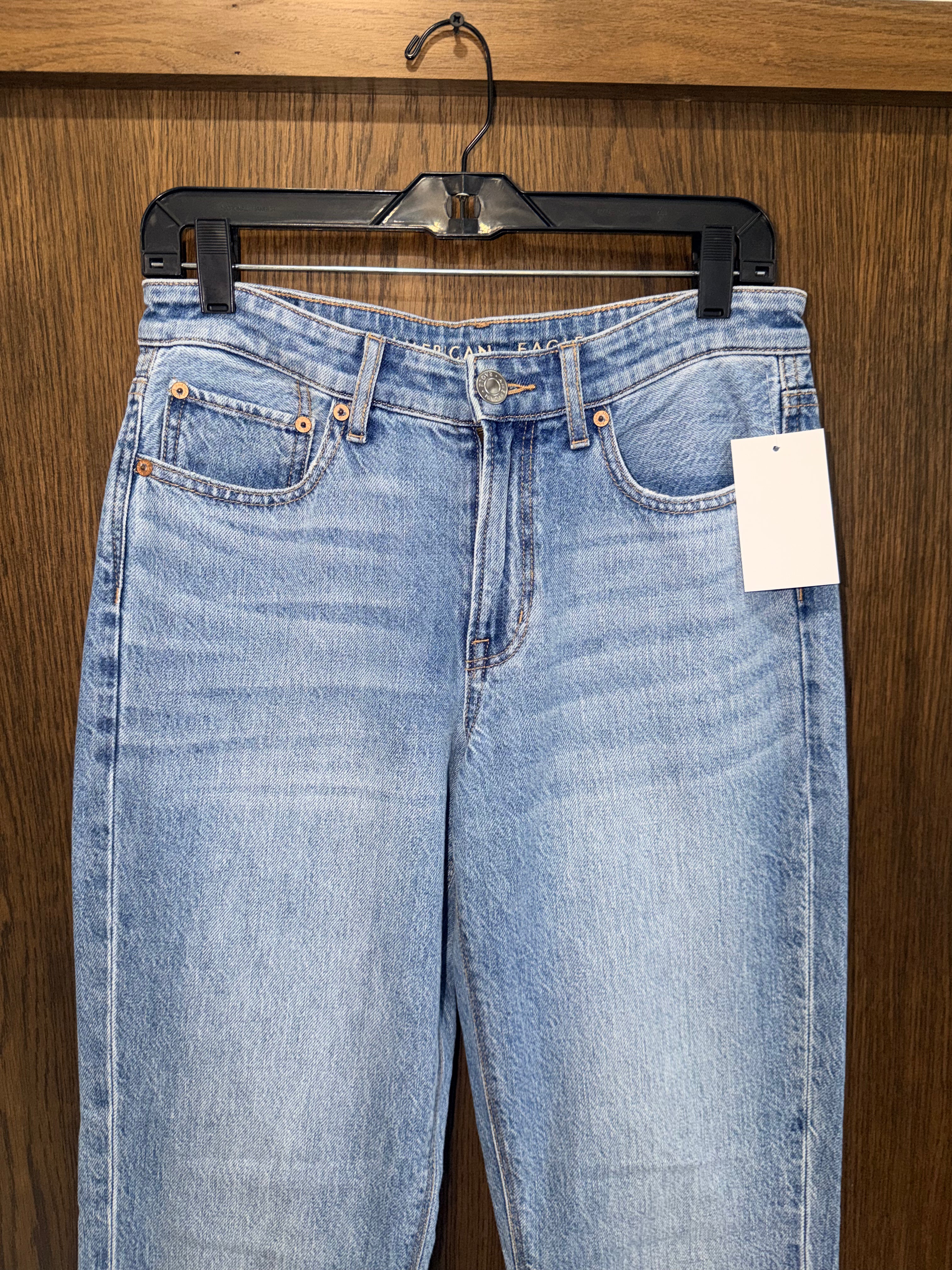 American Eagle Women’s 90's Boyfriend Jeans 6
