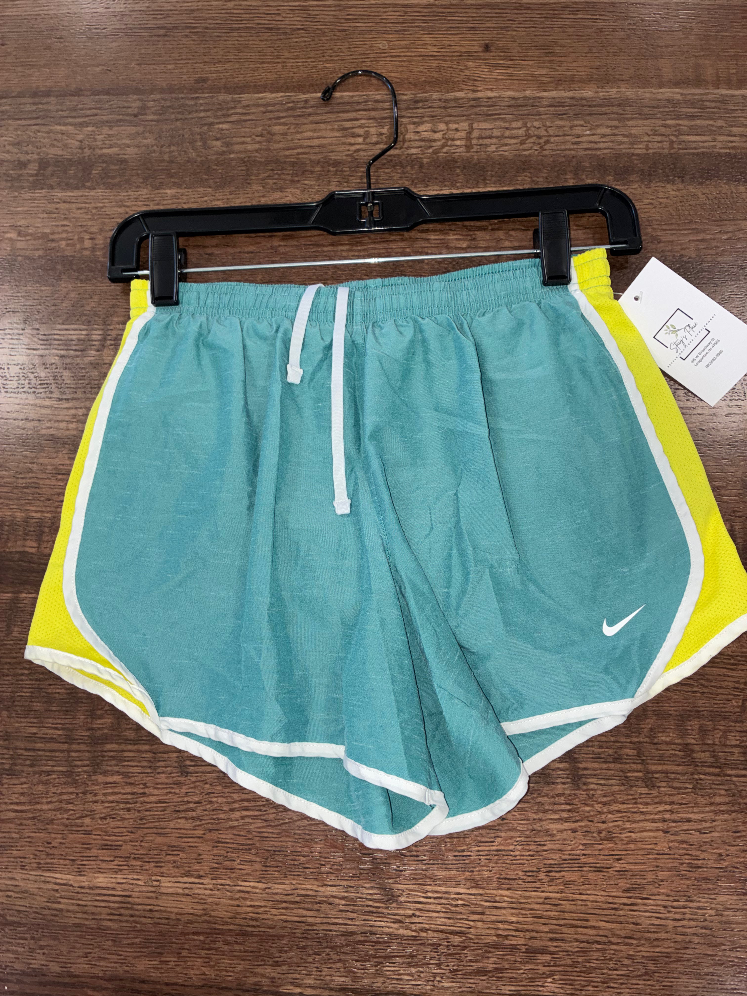Nike Girls Lined Shorts Youth X-Large 14/16 YXL