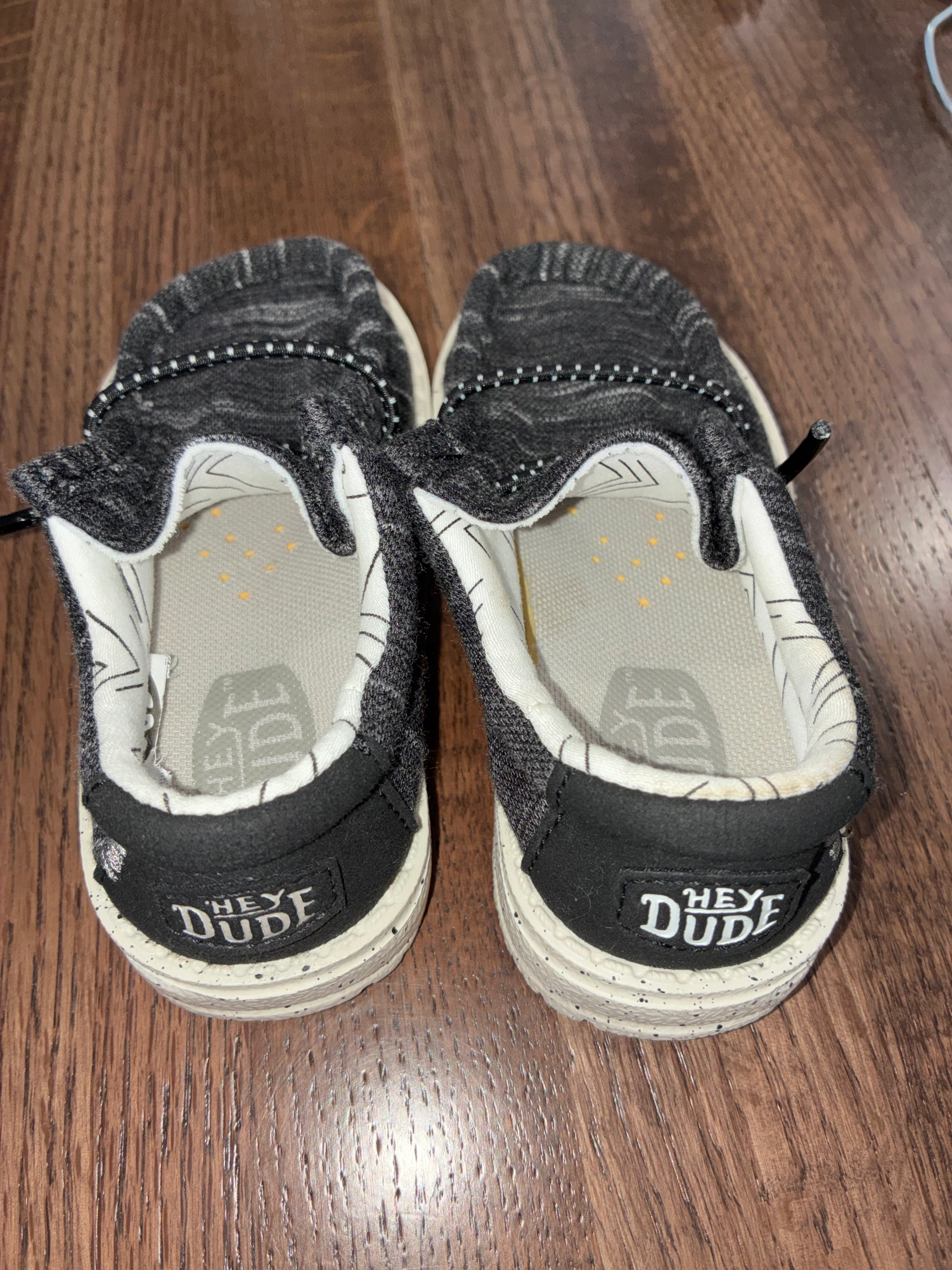 Hey Dude Toddler Boys Slip On Shoes Size 5.5