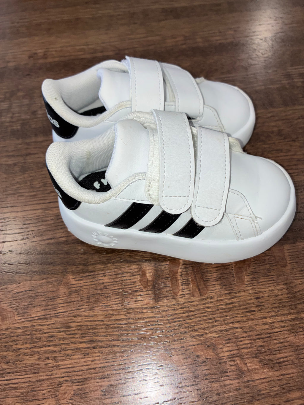 Adidas Boys Bubble Comfy Easy On Toddler Shoes Size 6