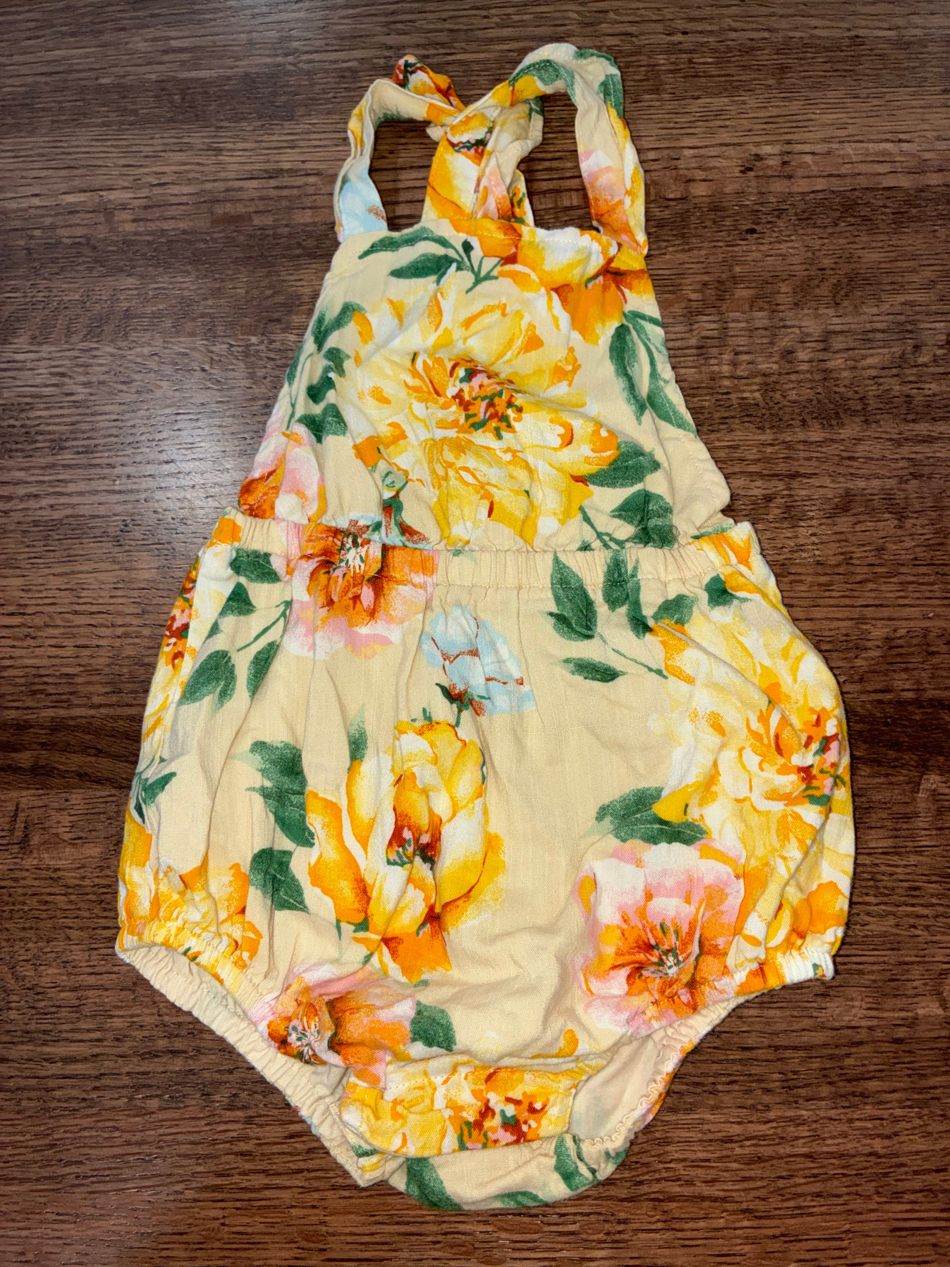 Old Navy Girls Gloral Bubble Romper 12-18 mos