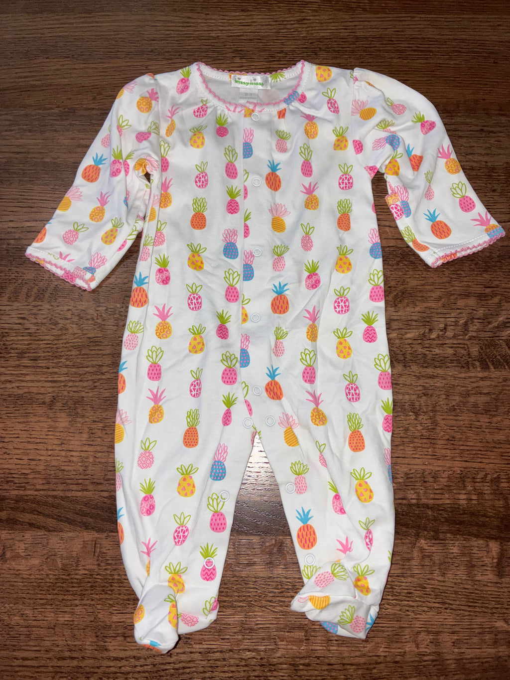 Limited Edition
Kissy Girls Love Pineapple Paradise StretchFlex Zip Footie 0-3 Months New Condition